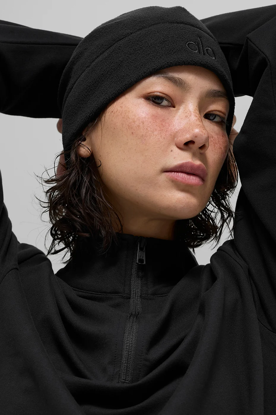 Шапка из флиса Performance Fleece — Alo Yoga