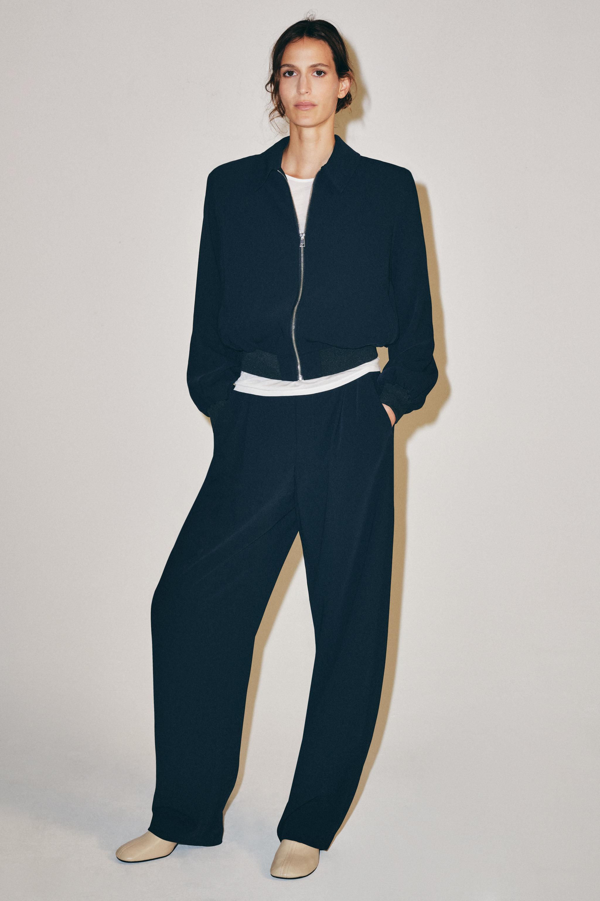 Бомбер ZW COLLECTION с плечевыми накладками — ZARA