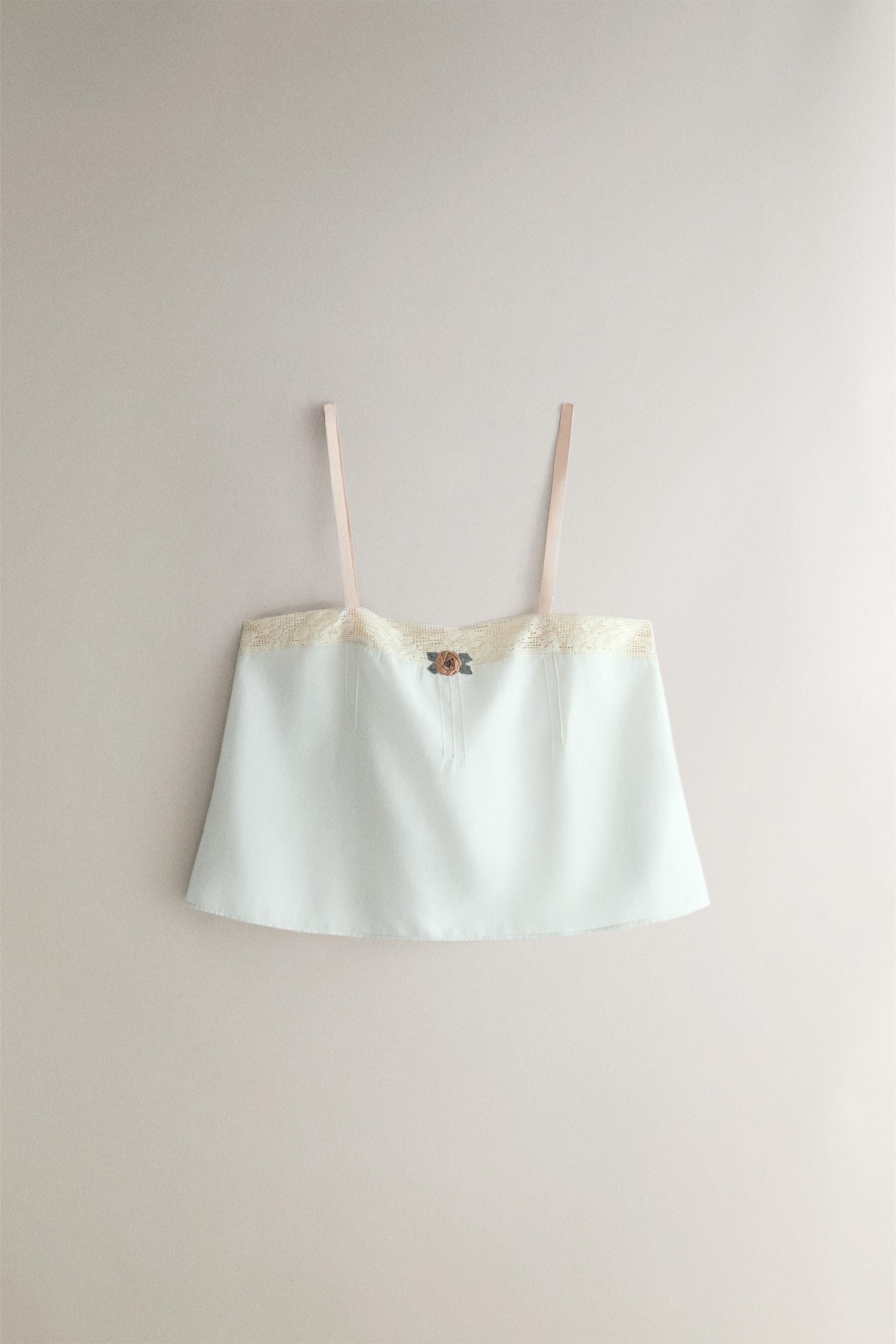 Топ с цветочным принтом и кружевной отделкой — ZARA