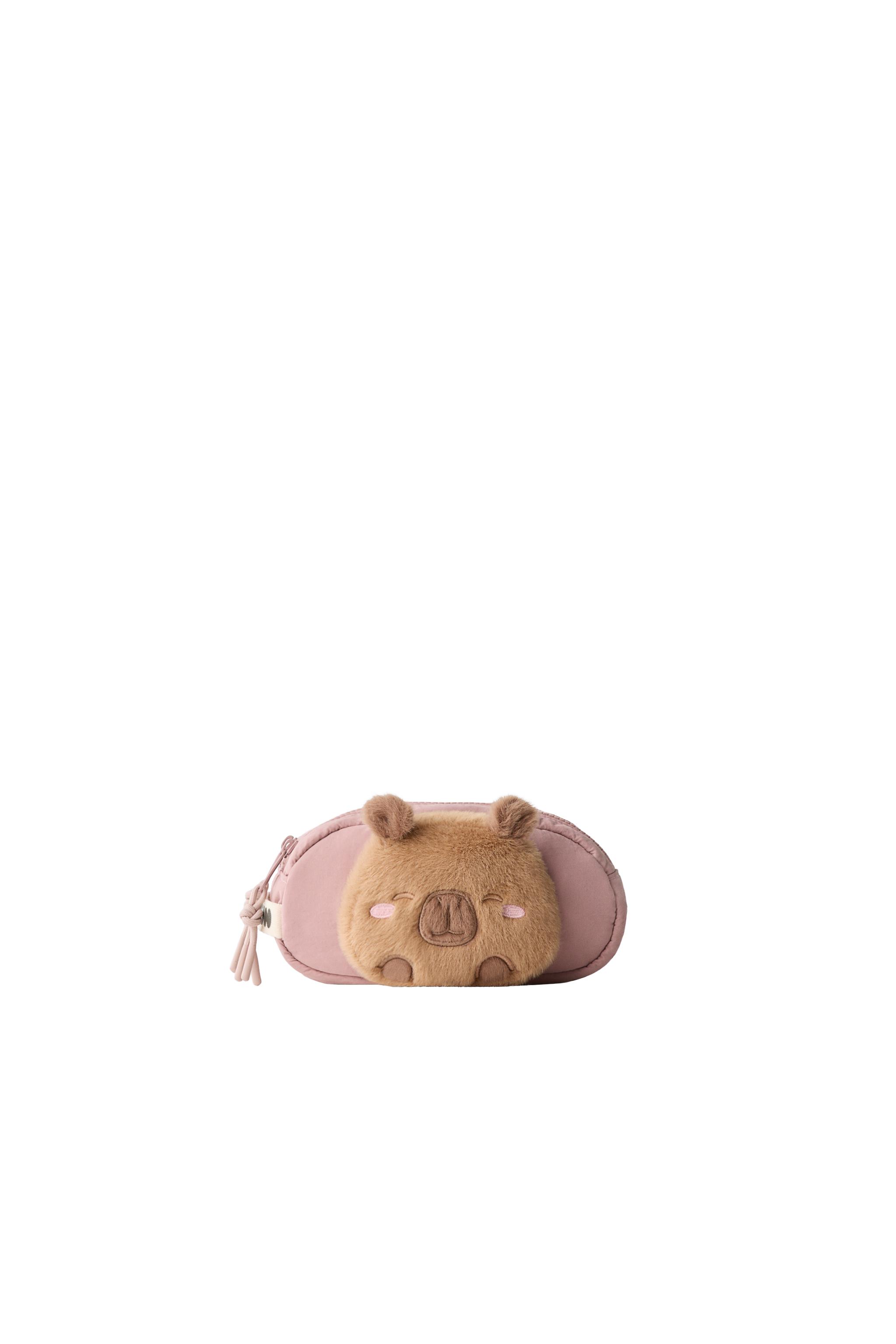 Чехол с принтом капибары CAPYBARA CAPIFUN © — ZARA