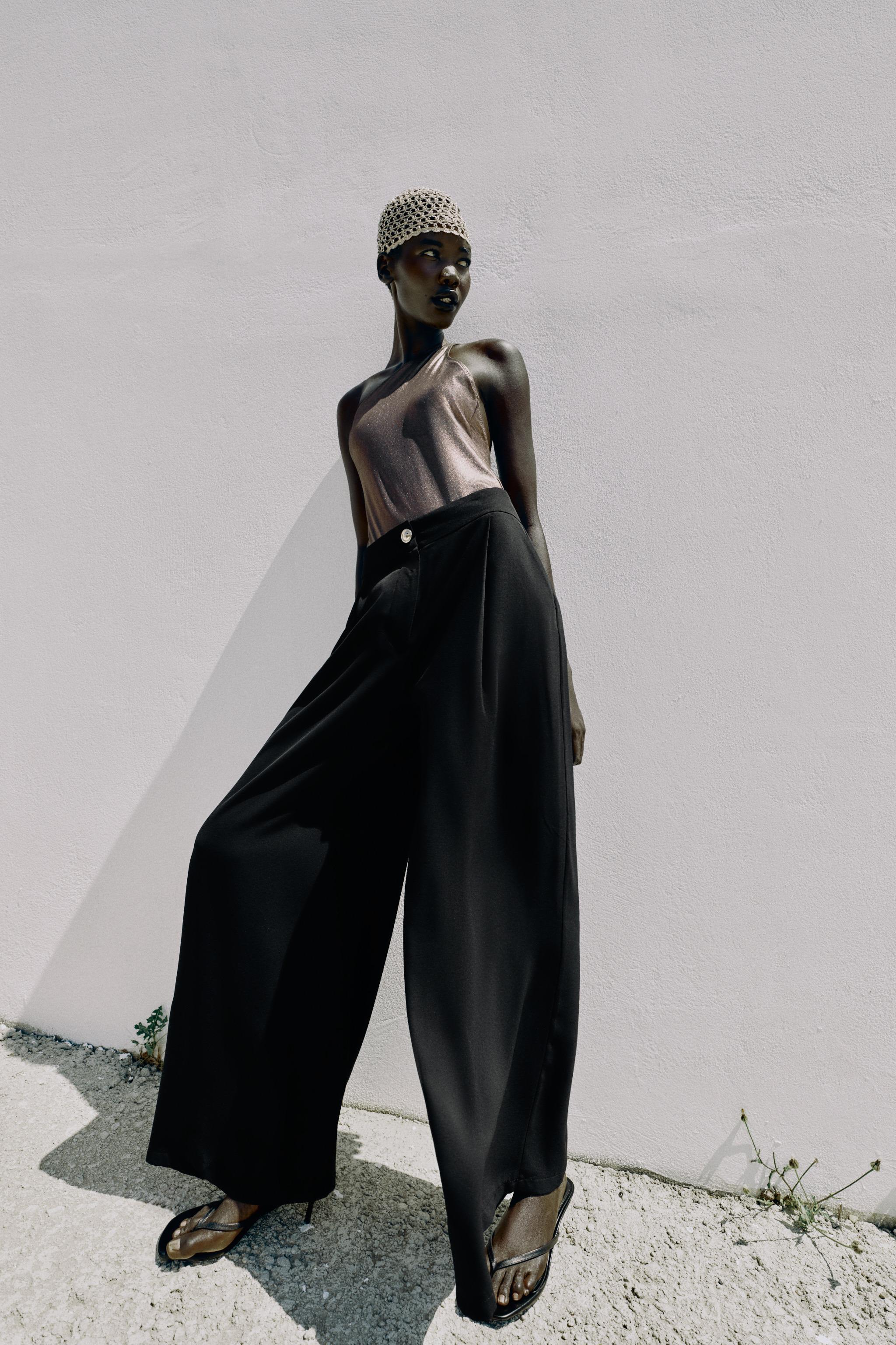 Брюки-палаццо с золотыми пуговицами — ZARA