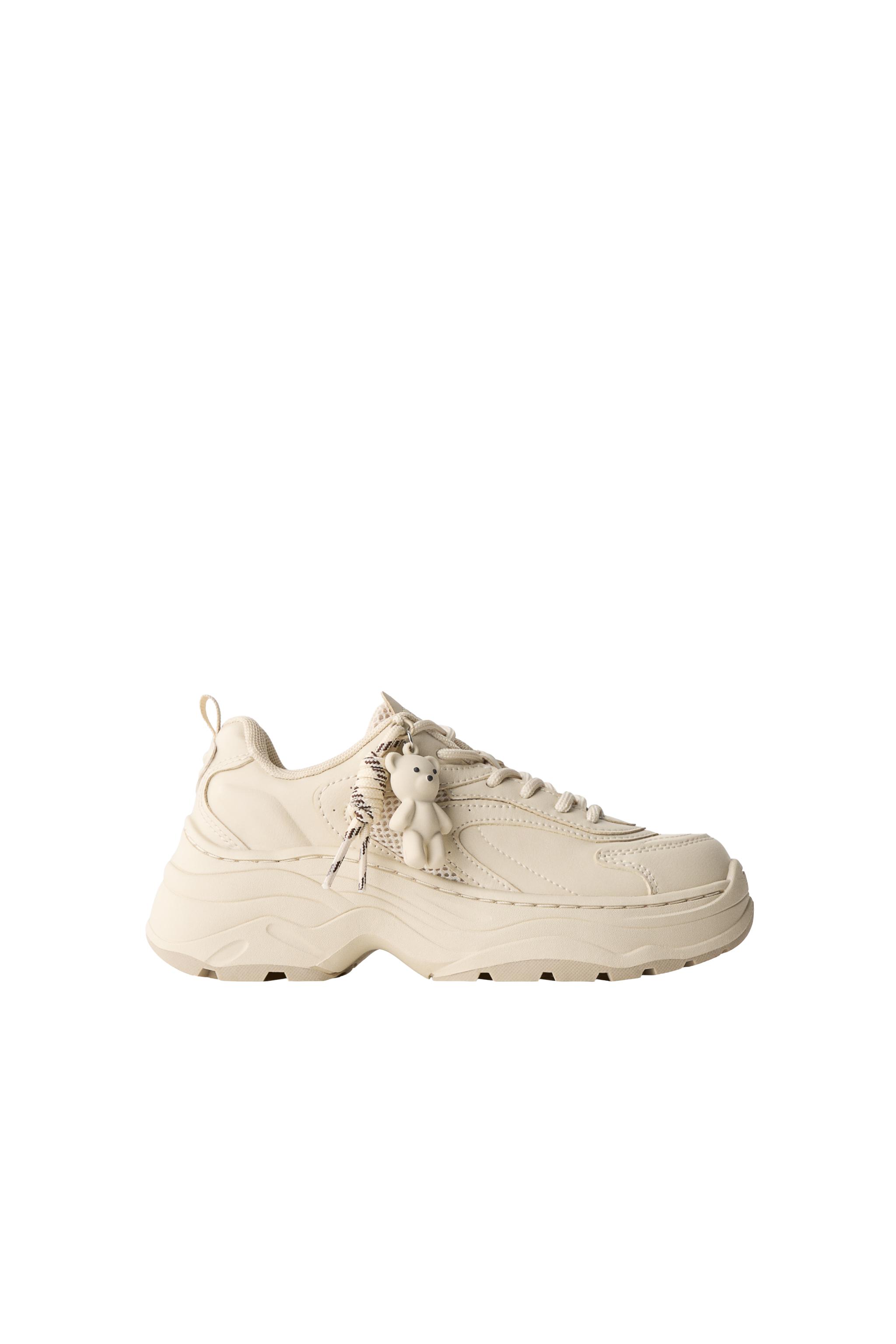 CHARM TRAINERS — ZARA