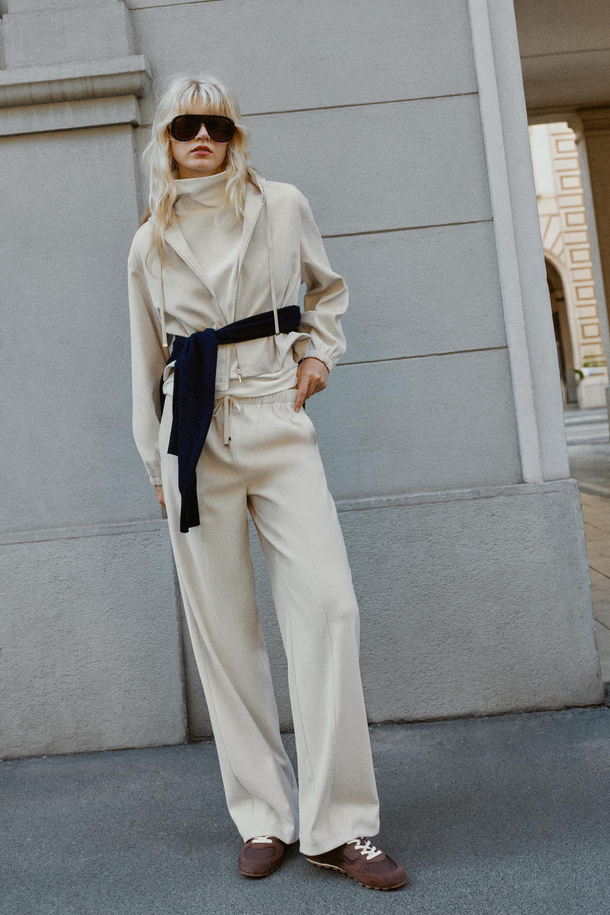 ШИРОКИЕ БРЮКИ С ЭЛАСТИЧНЫМ ПОЯСОМ — ZARA
