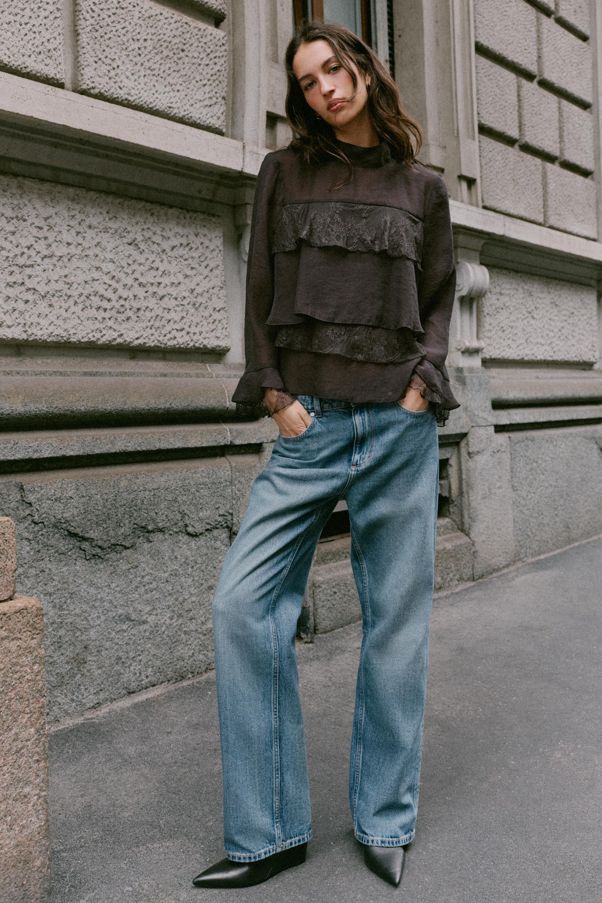 Рубашка с кружевной отделкой и рюшами — ZARA