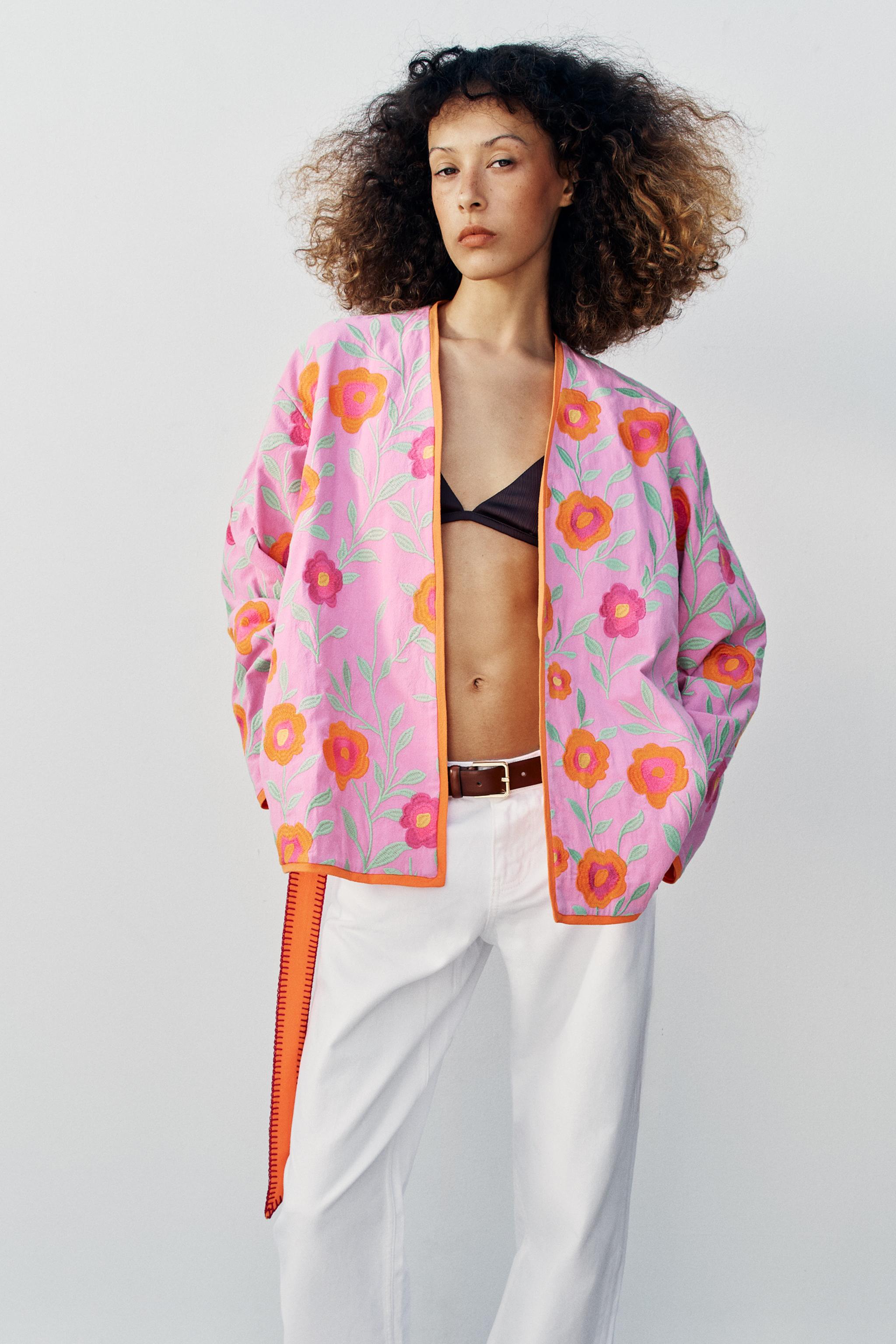 КИМОНО С ПОЯСОМ И ЦВЕТОЧНОЙ ВЫШИВКОЙ — ZARA