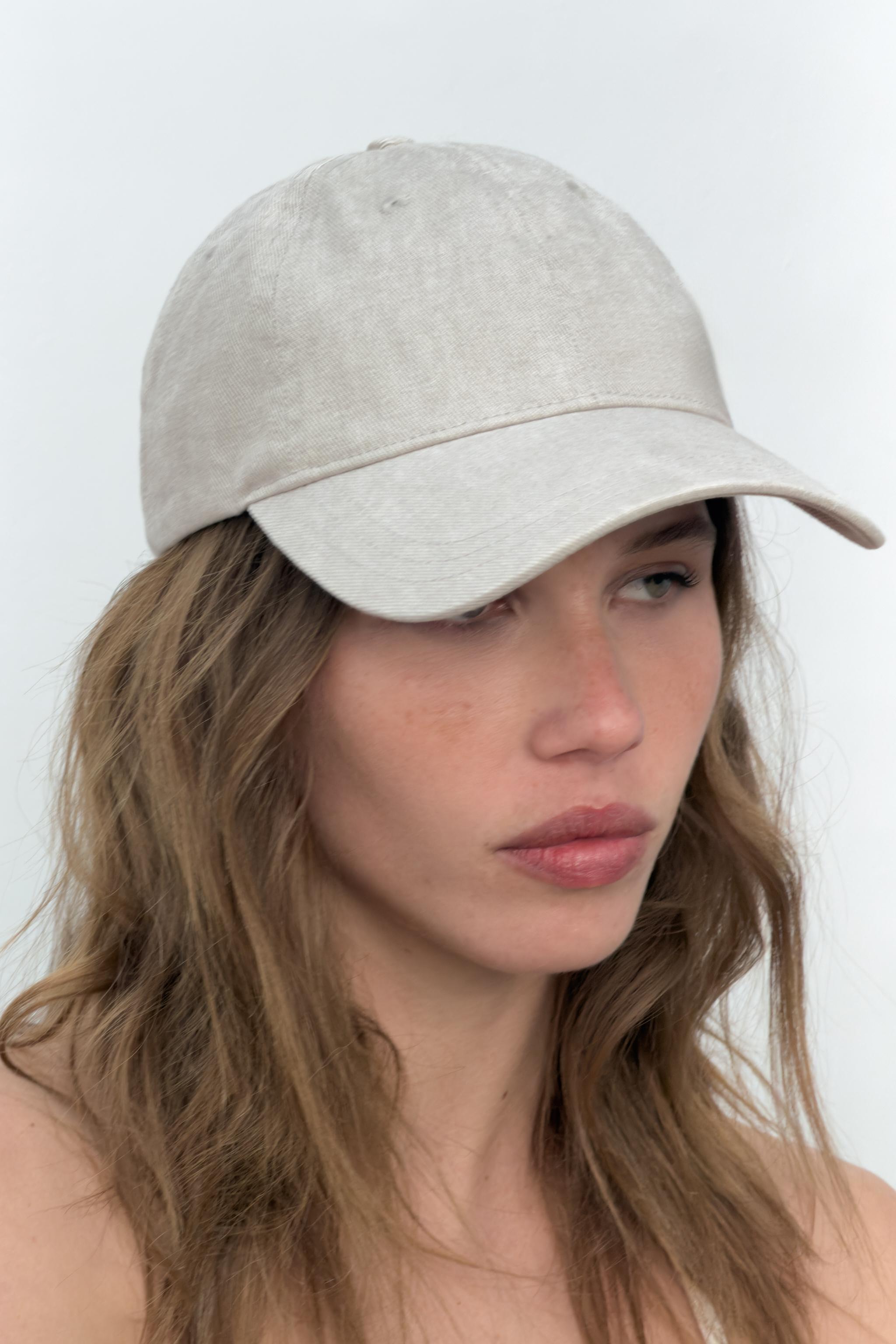 Однотонная кепка из ткани твил — ZARA
