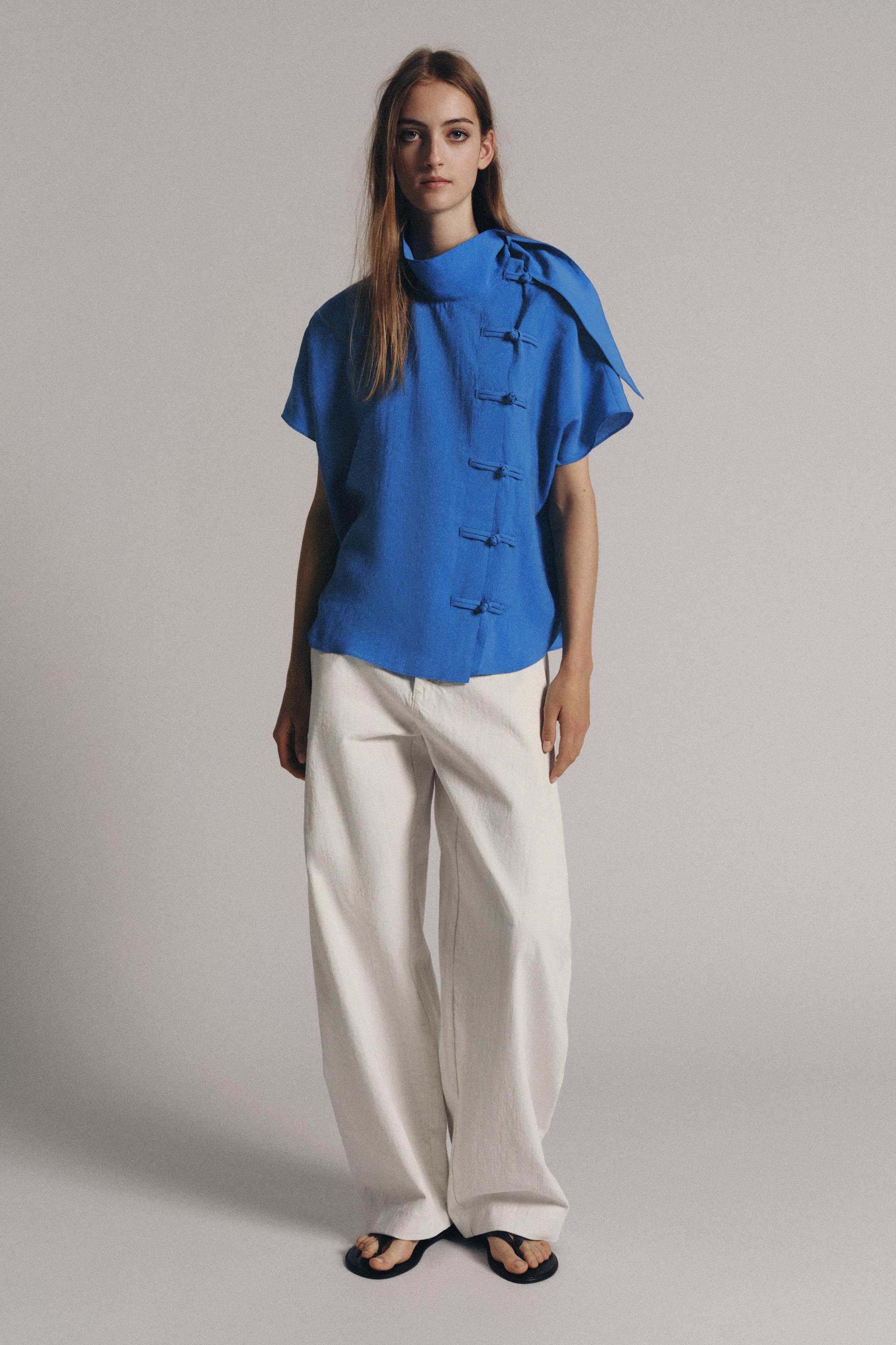 Блуза ZW COLLECTION с застёжкой-лягушкой — ZARA