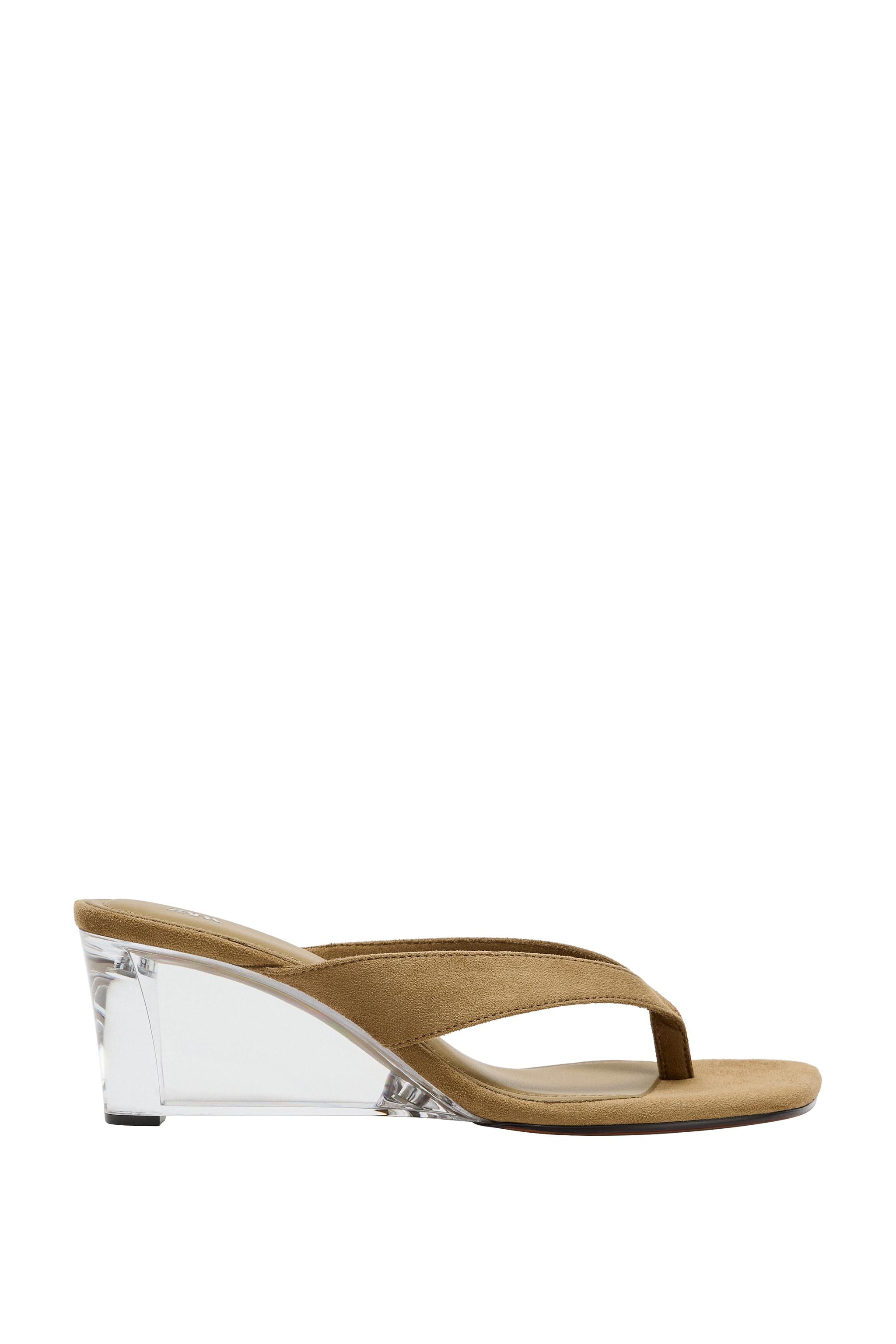 БОСОНОЖКИ НА ПРОЗРАЧНОЙ ТАНКЕТКЕ — ZARA