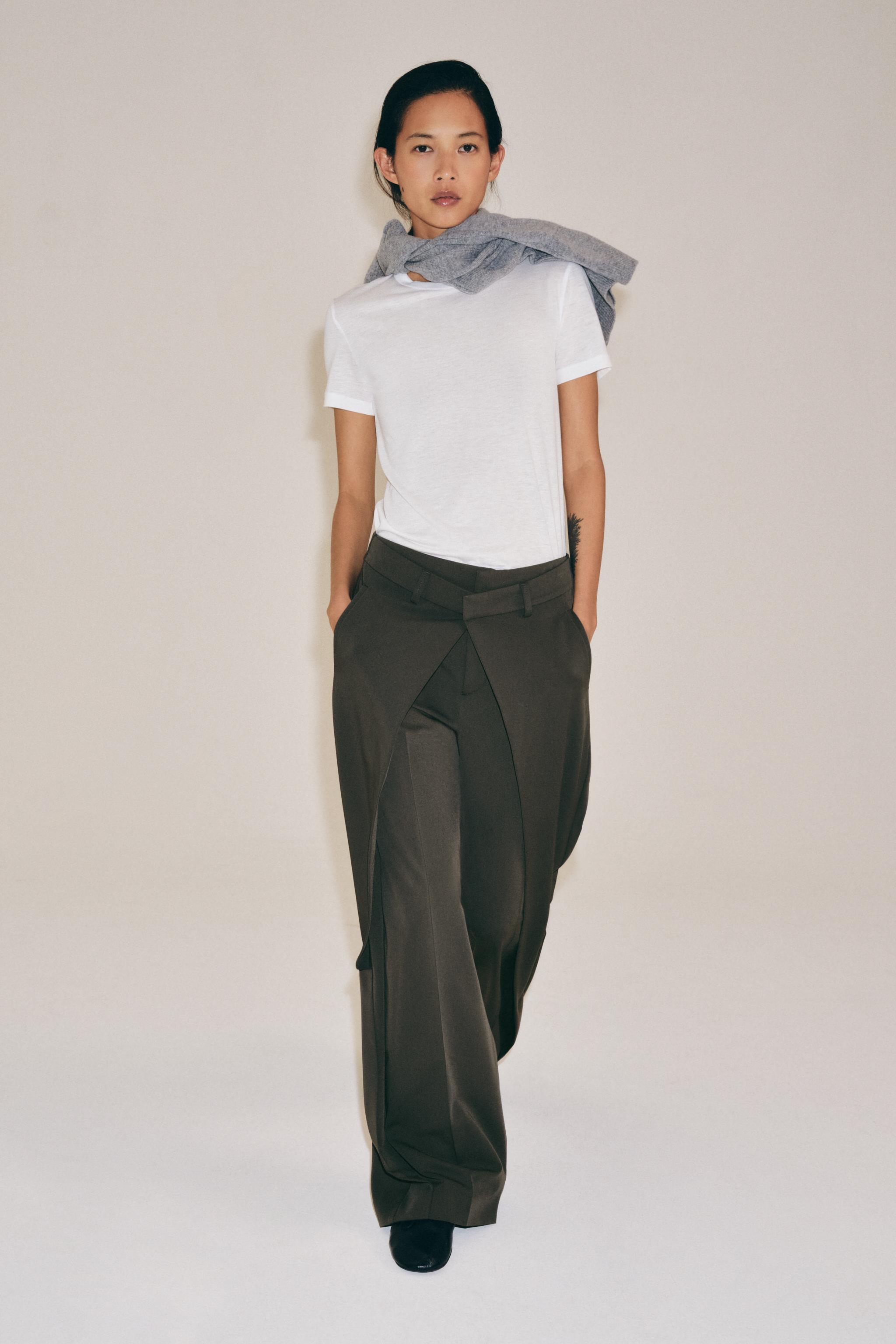 Брюки ZW COLLECTION с защипами спереди — ZARA