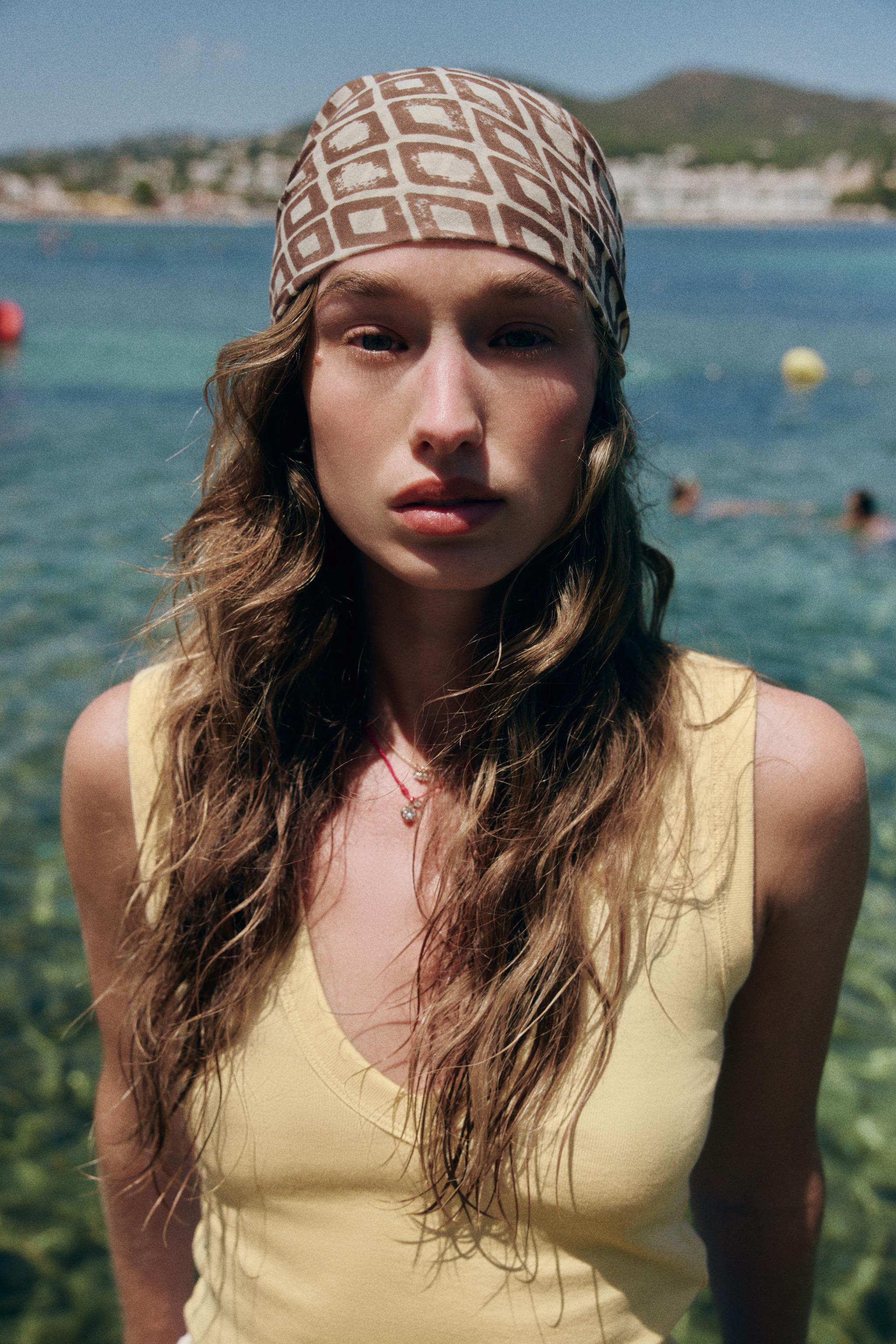 БАНДАНА С ПРИНТОМ В РОМБ — ZARA