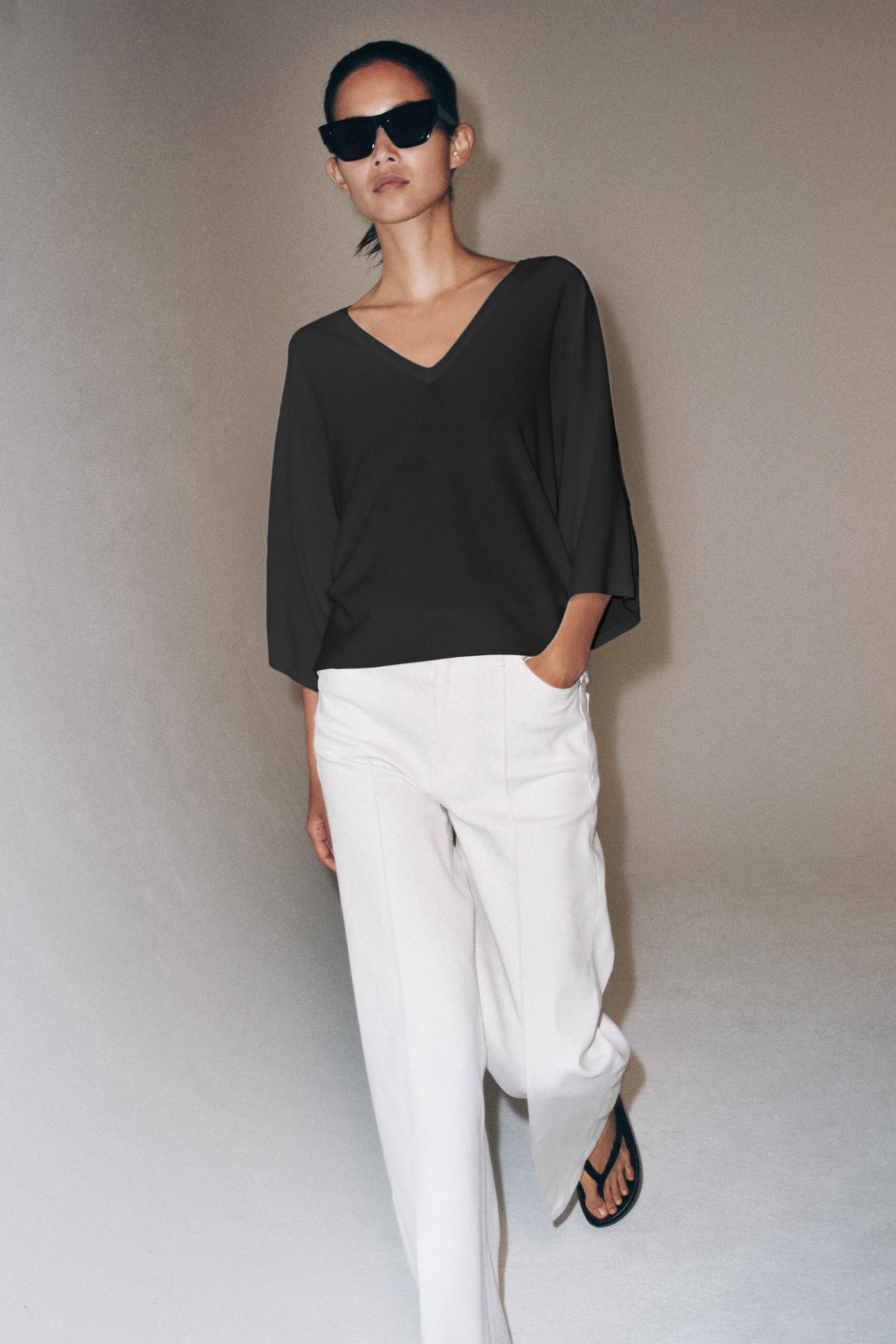 Футболка, с V-вырезом — ZARA