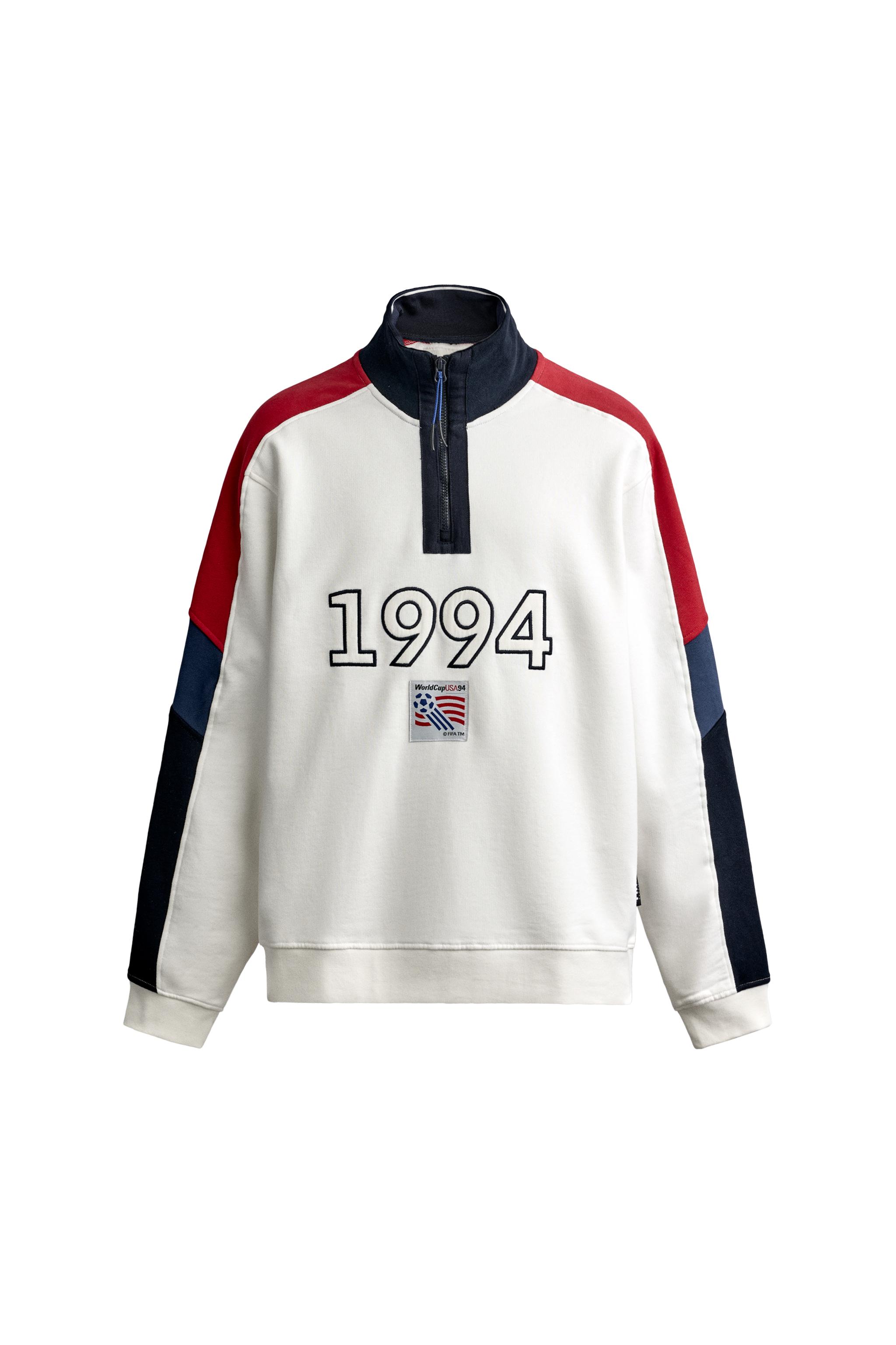 Свитшот с воротником на четверть молнии FIFA CLASSICS USA 94 FIFA WORLD CUP™ — ZARA