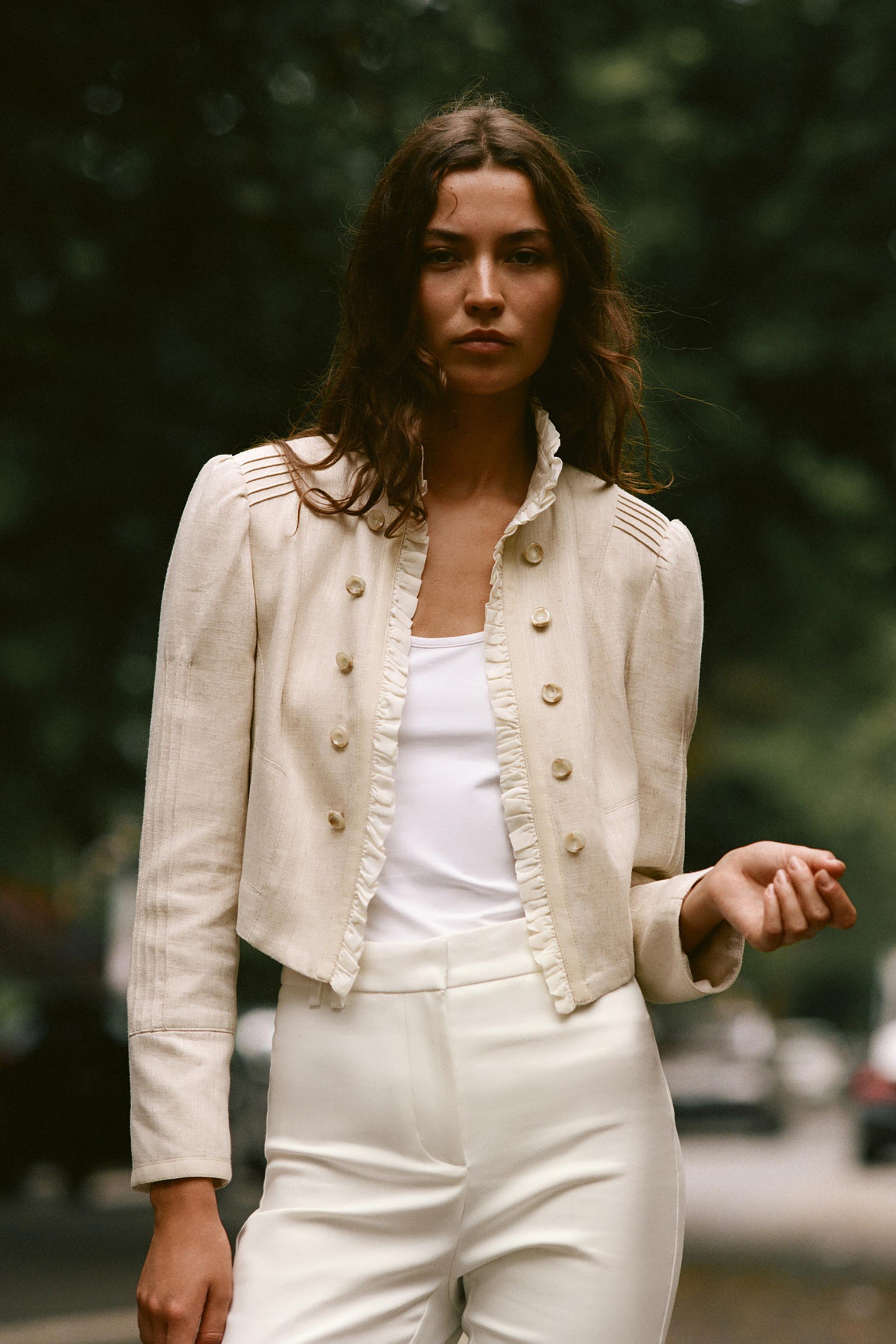 КОРОТКИЙ БЛЕЙЗЕР С ВОЛАНАМИ — ZARA