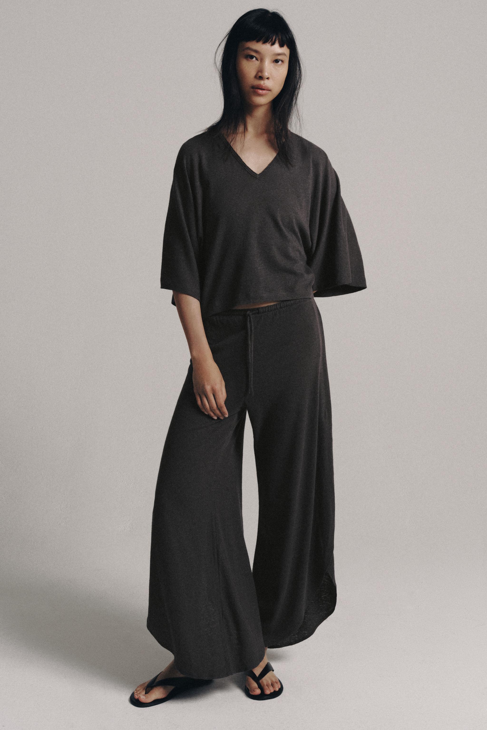 Футболка из смесового льна с V-образным вырезом — ZARA