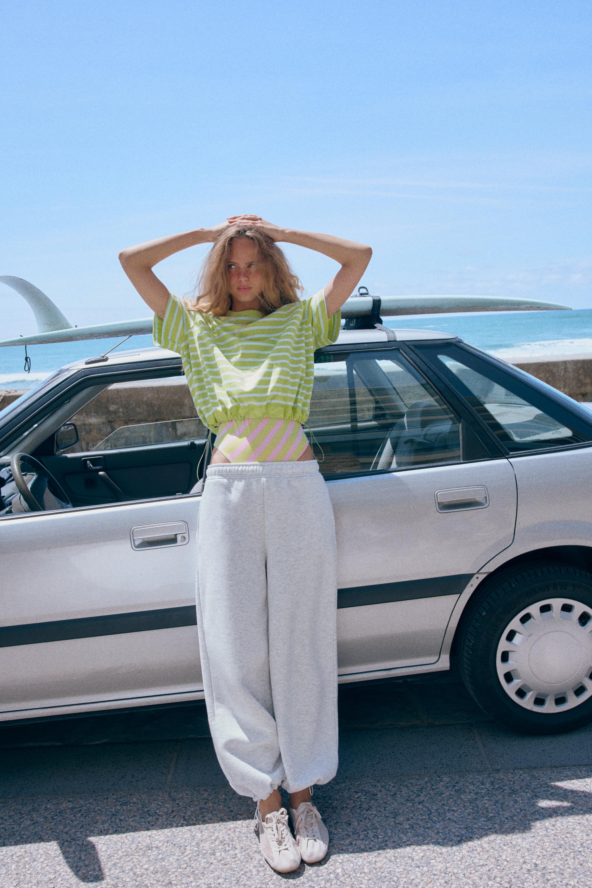 Футболка в полоску со стопперами — ZARA