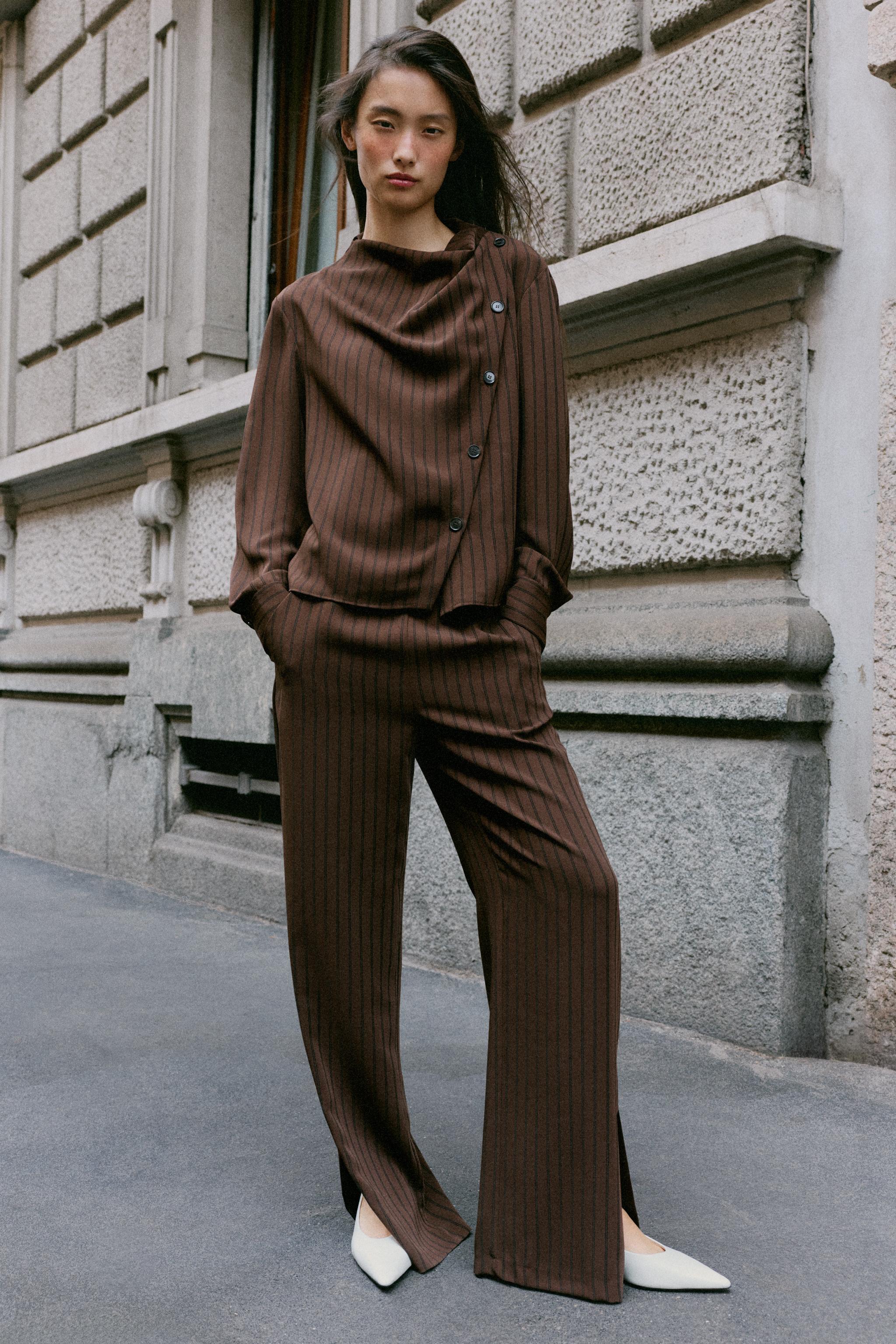 Блуза на запа́х в полоску — ZARA