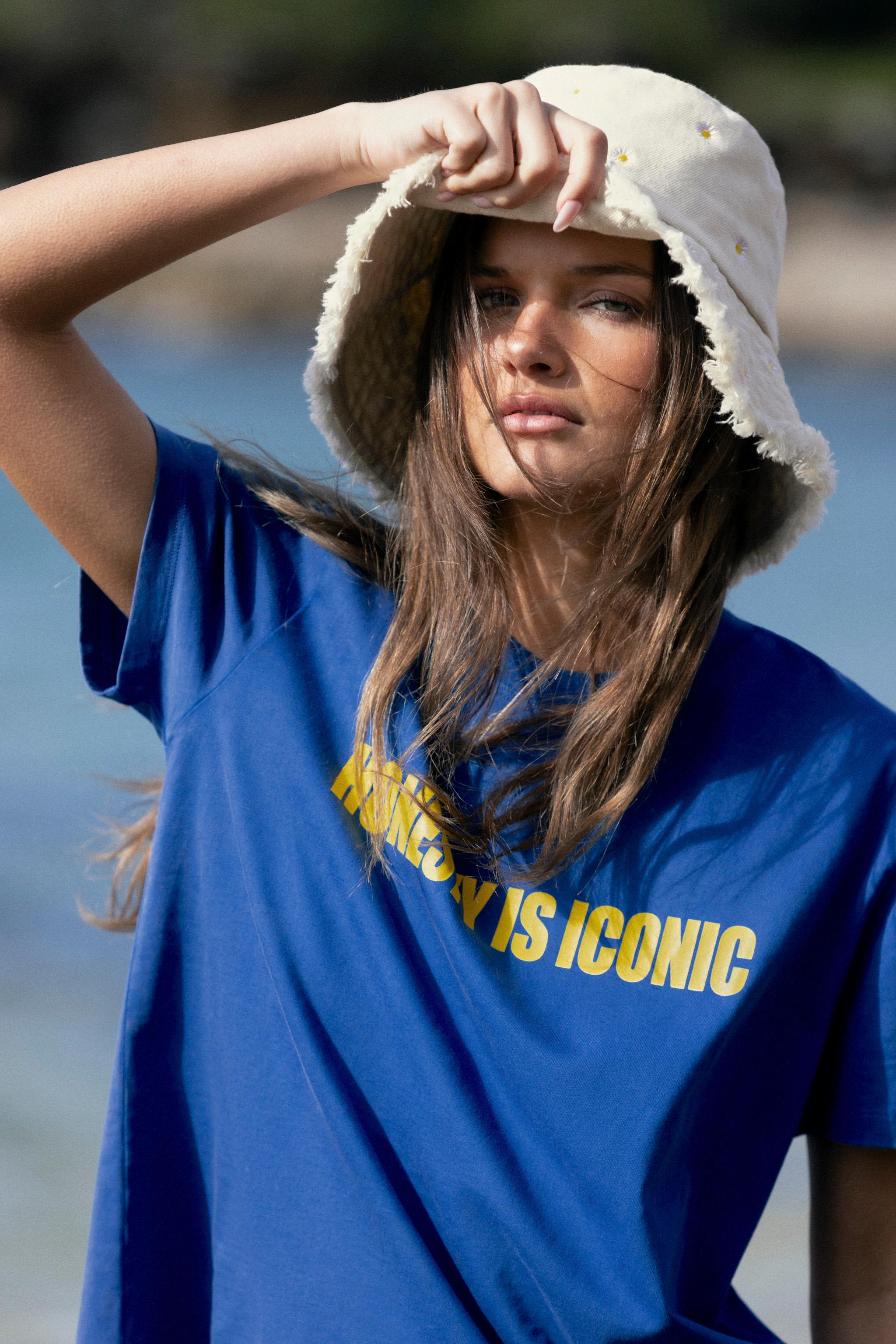 Панама с вышивкой маргариток — ZARA