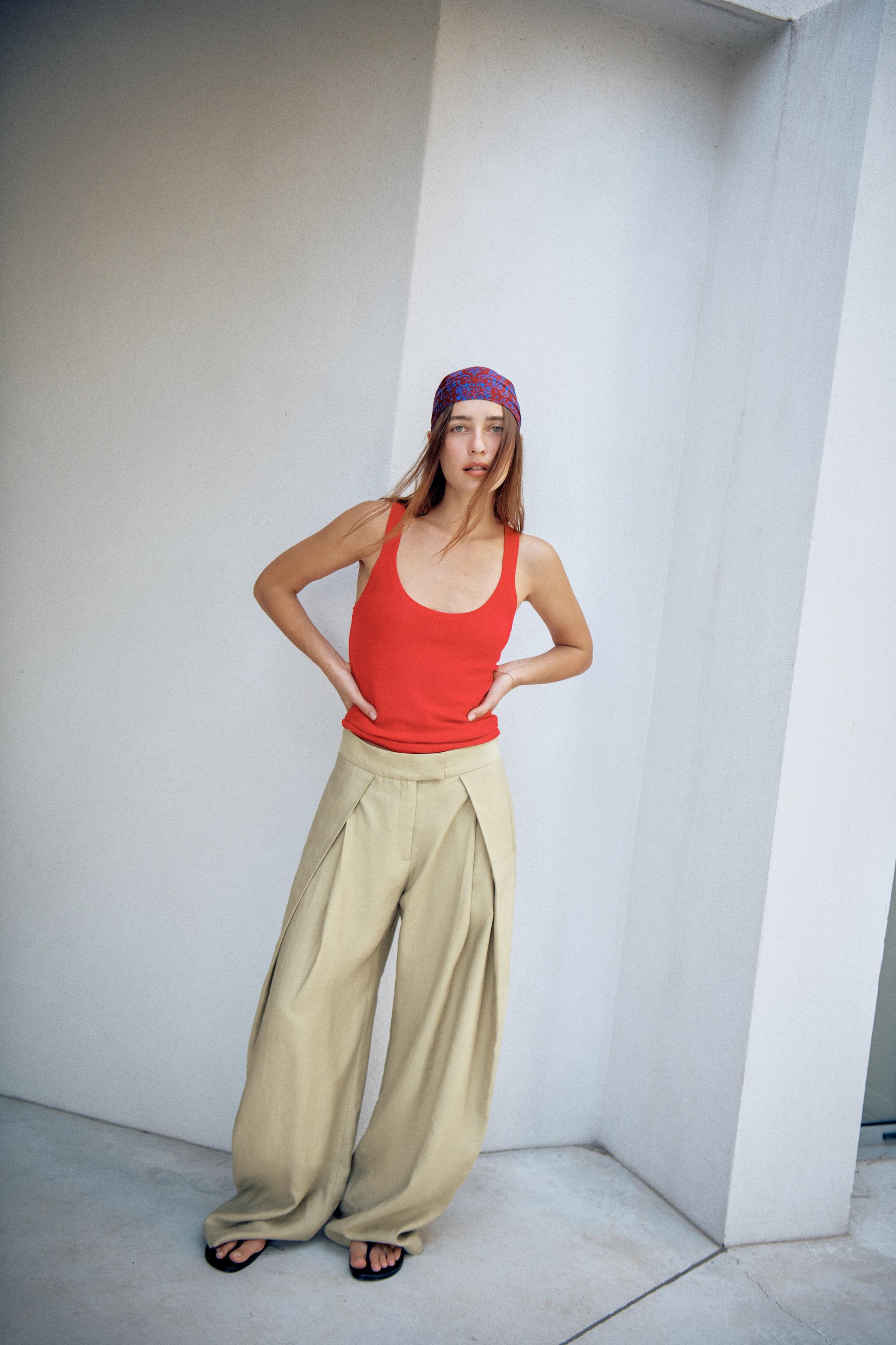 Брюки ZW COLLECTION с широкими штанинами с вытачками — ZARA
