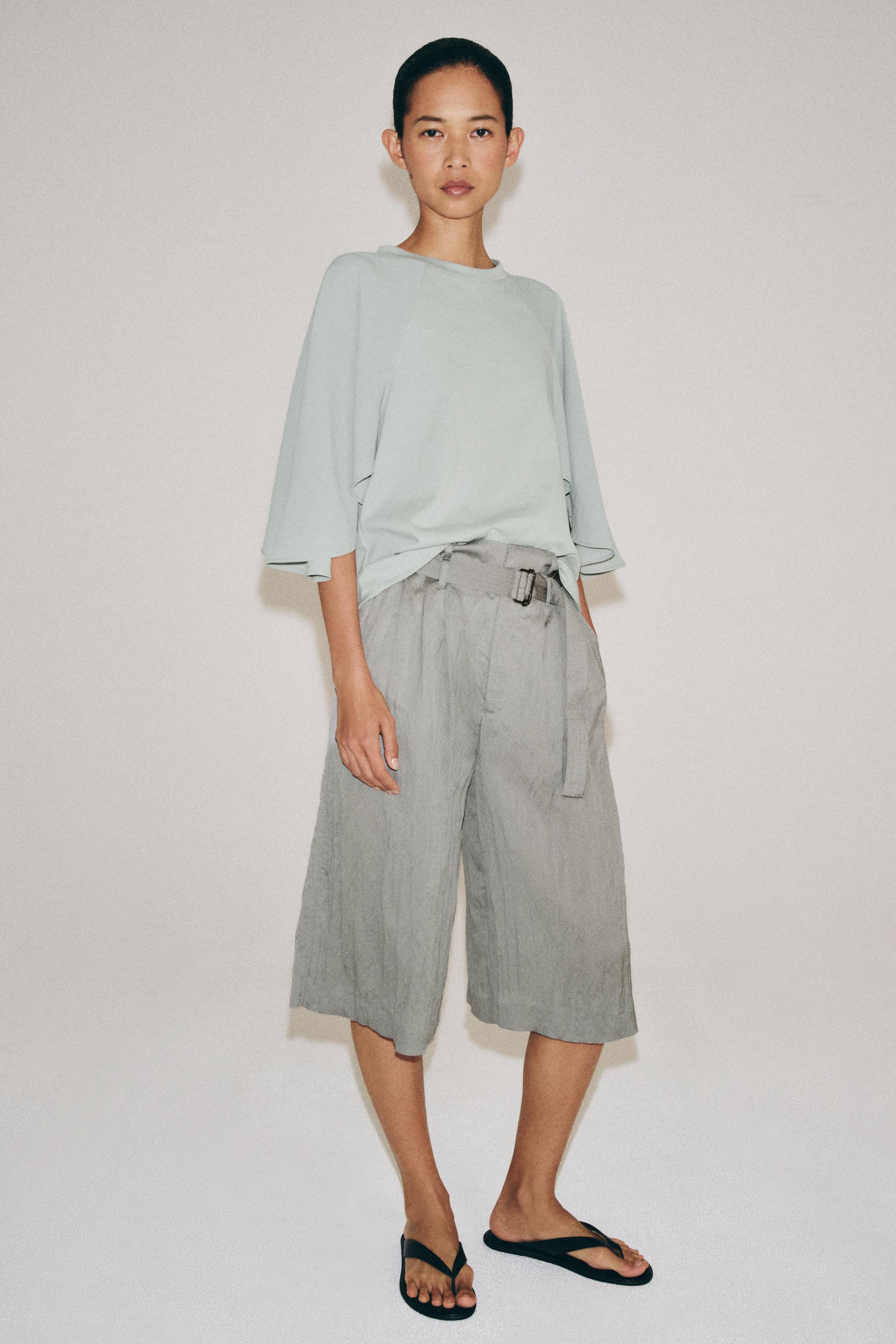 Футболка с контрастными деталями — ZARA
