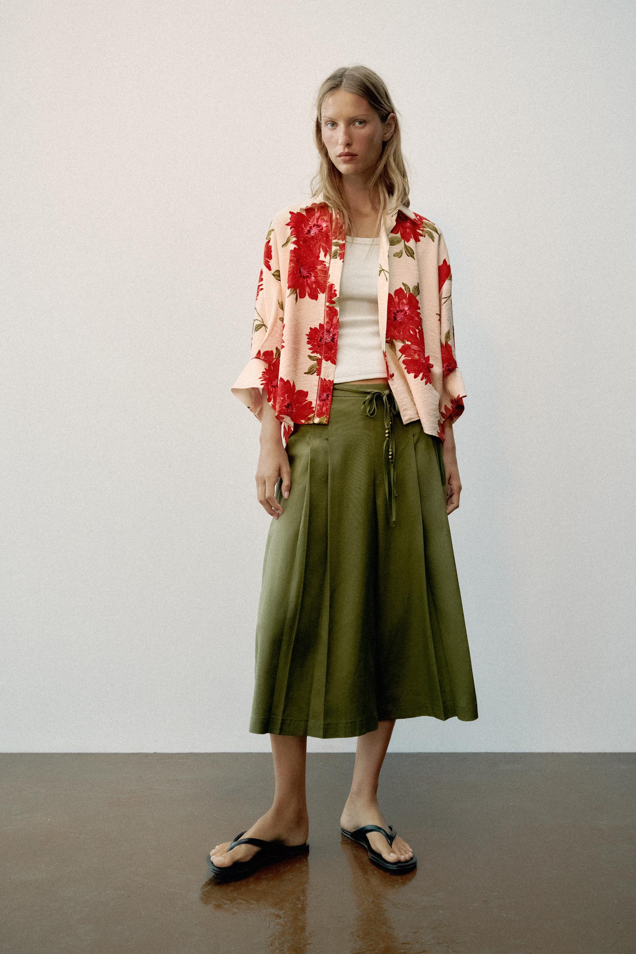 Длинные бермуды с поясом, украшенным бисером — ZARA