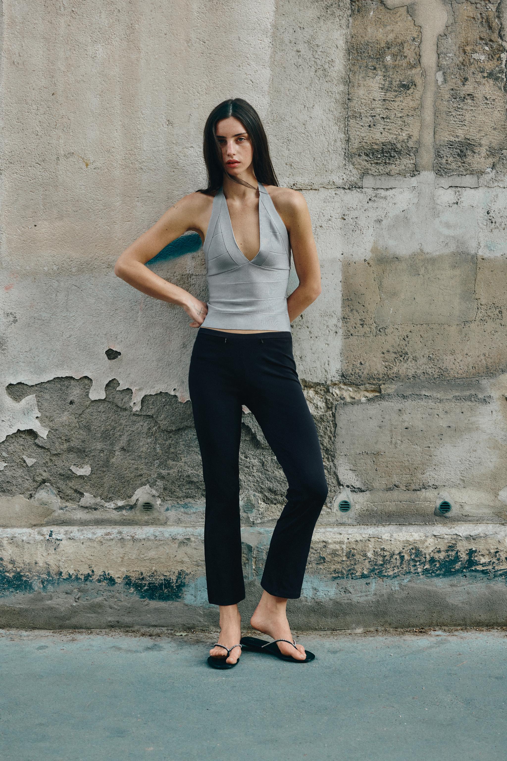 Топ с воротником-халтер в полоску из эластичной ткани — ZARA