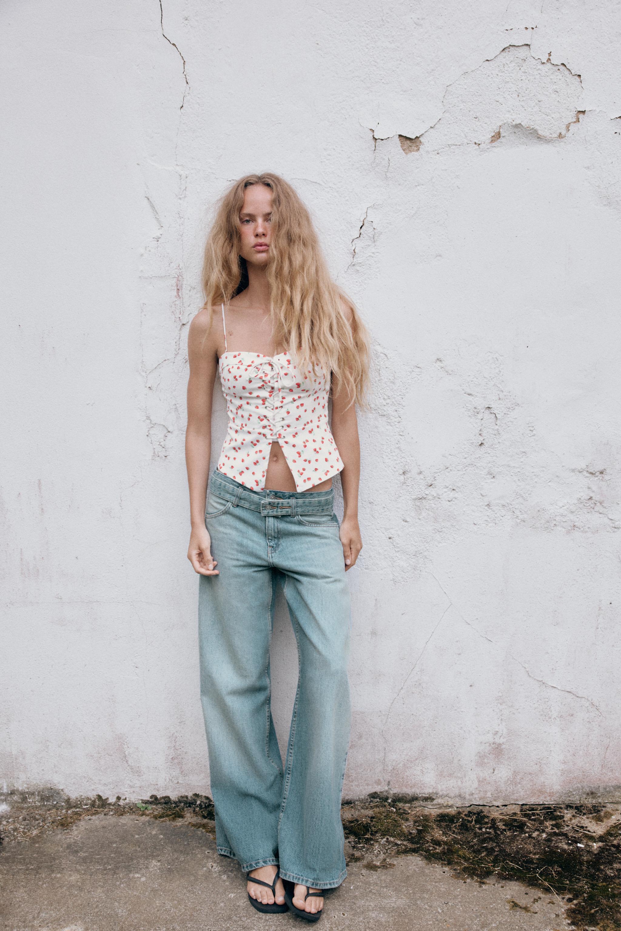 Топ в стиле корсета с принтом клубники — ZARA