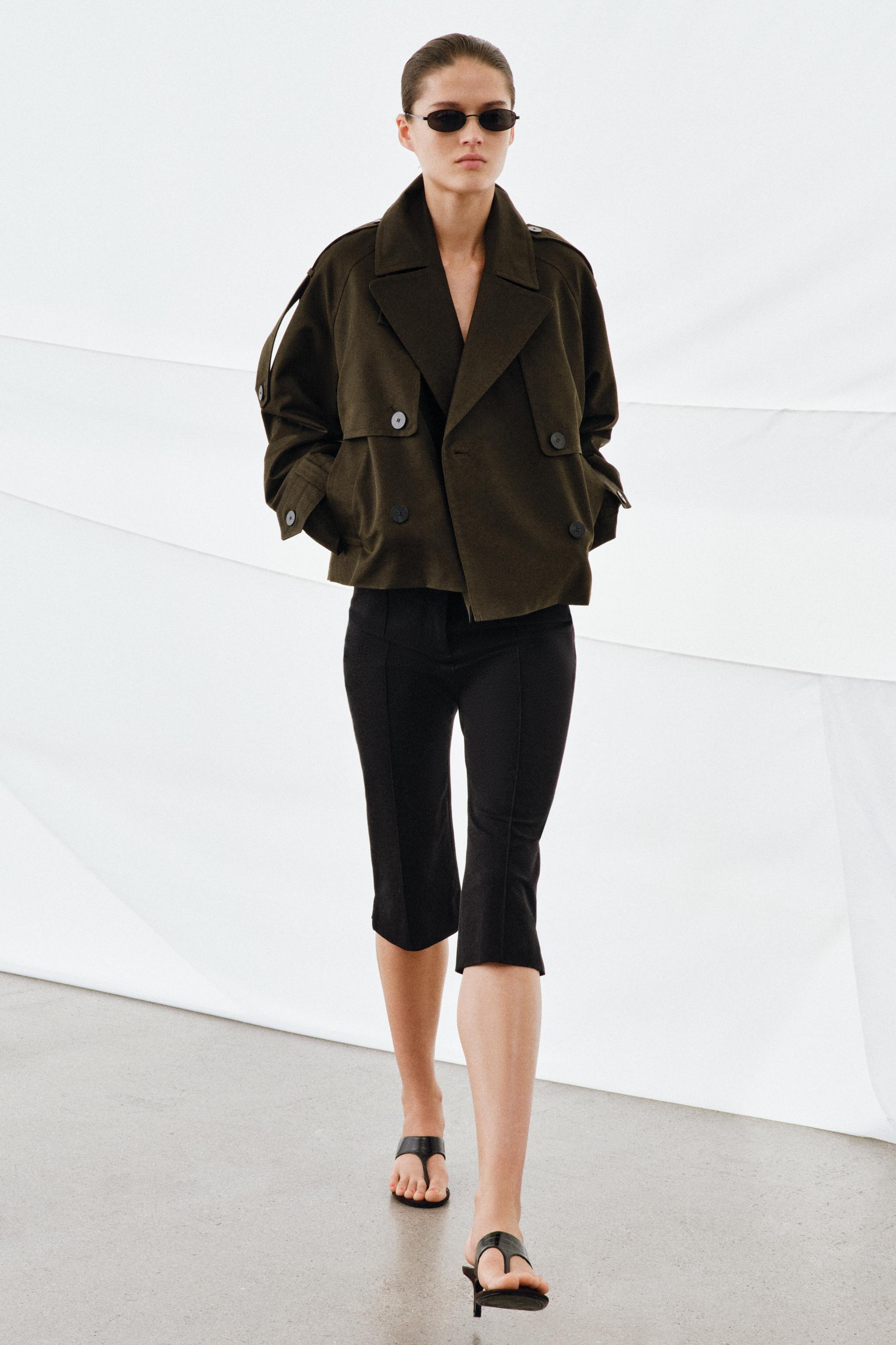 Укороченный тренч с водоотталкивающим эффектом ZW COLLECTION — ZARA