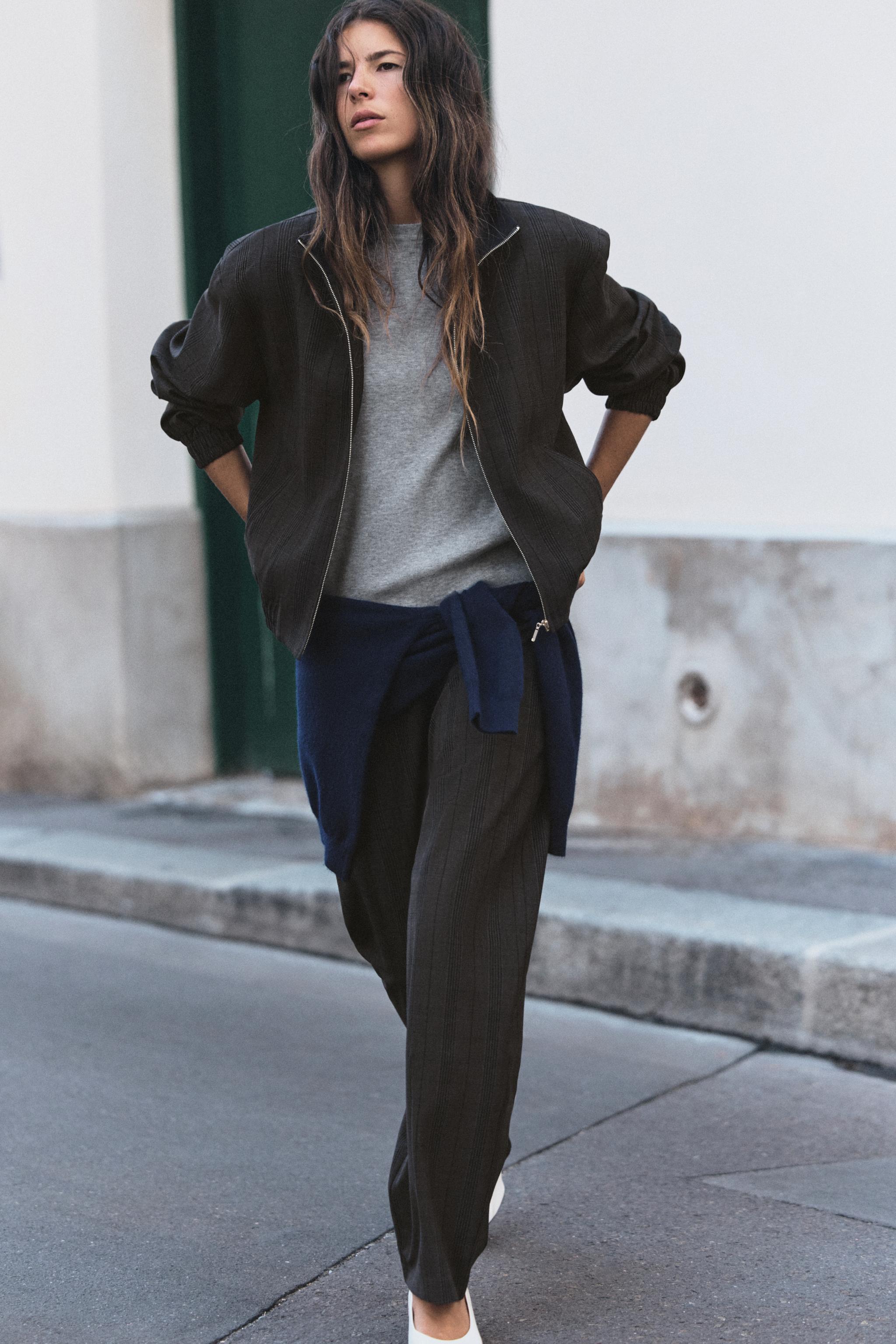 Бомбер в клетку — ZARA