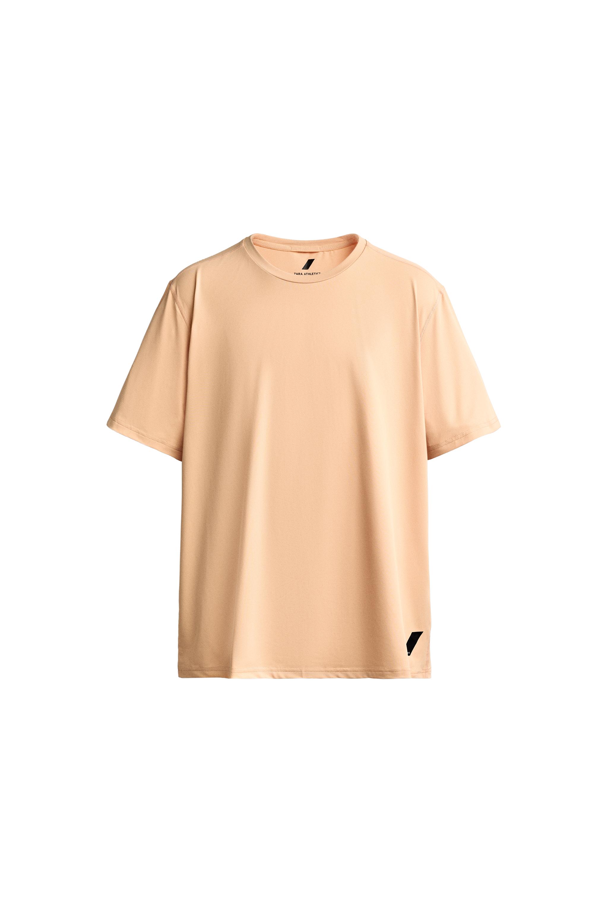 Базовая технологичная футболка — ZARA