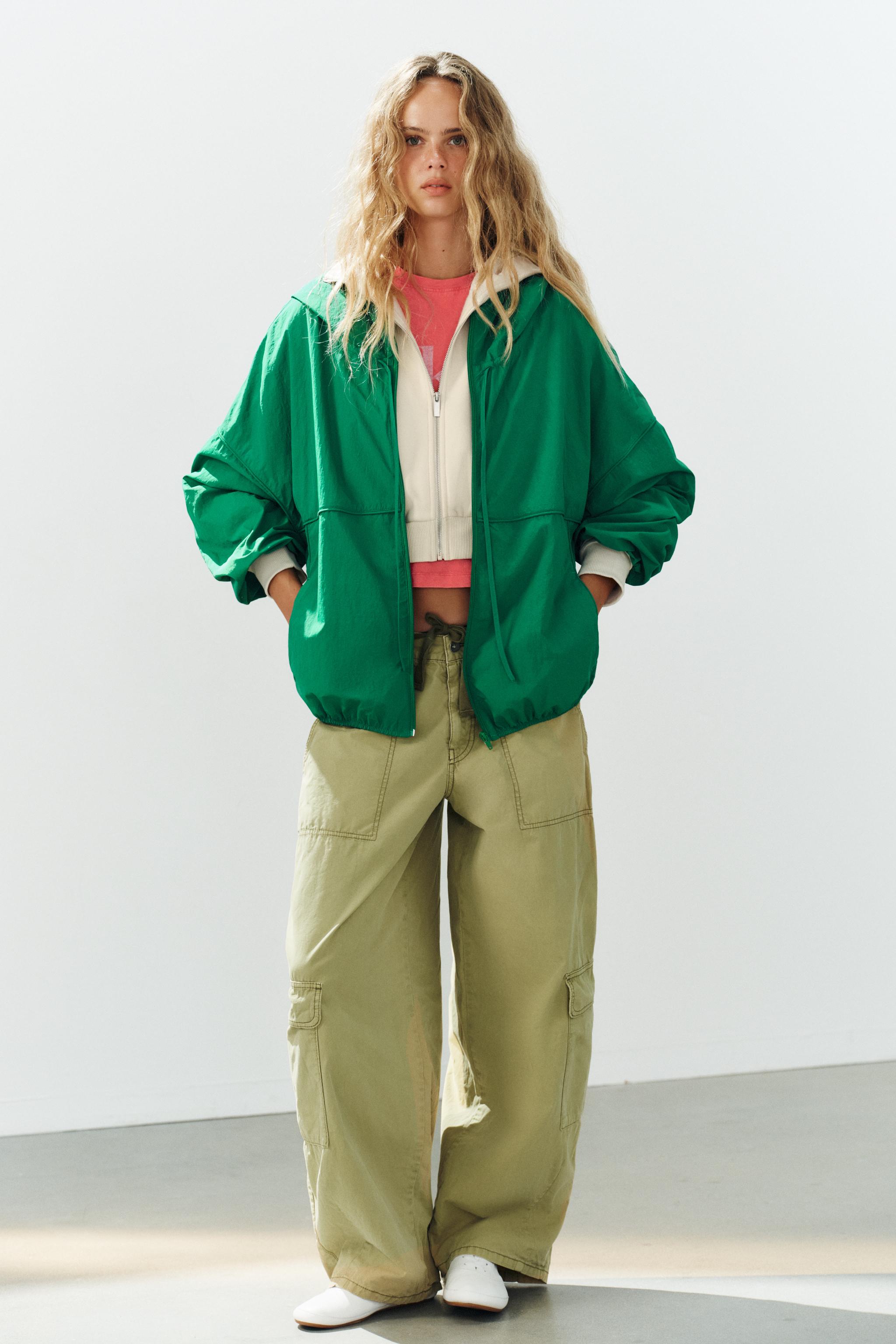 Куртка с капюшоном из технической ткани — ZARA