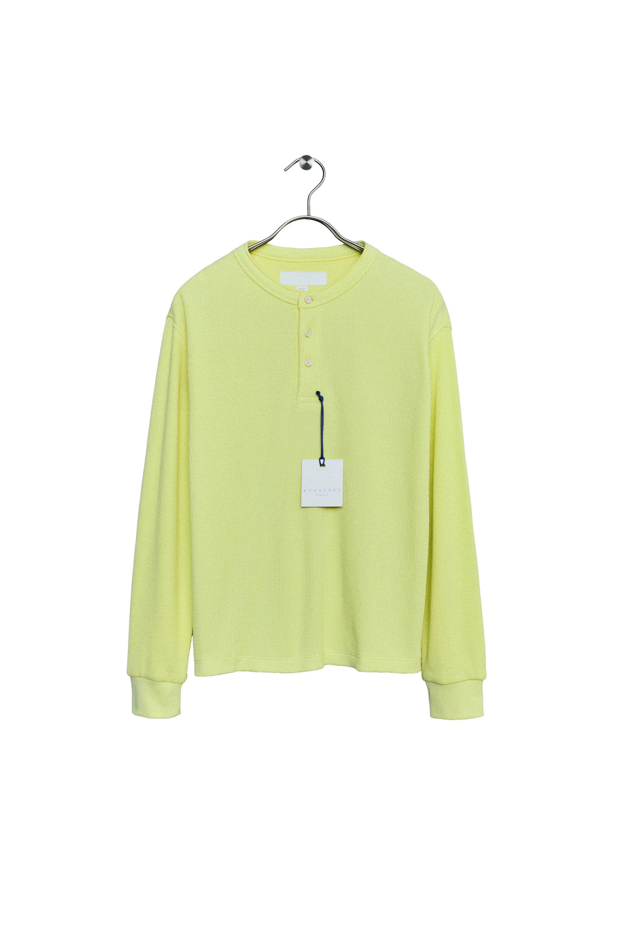 Хенли в вязаную структуру — ZARA