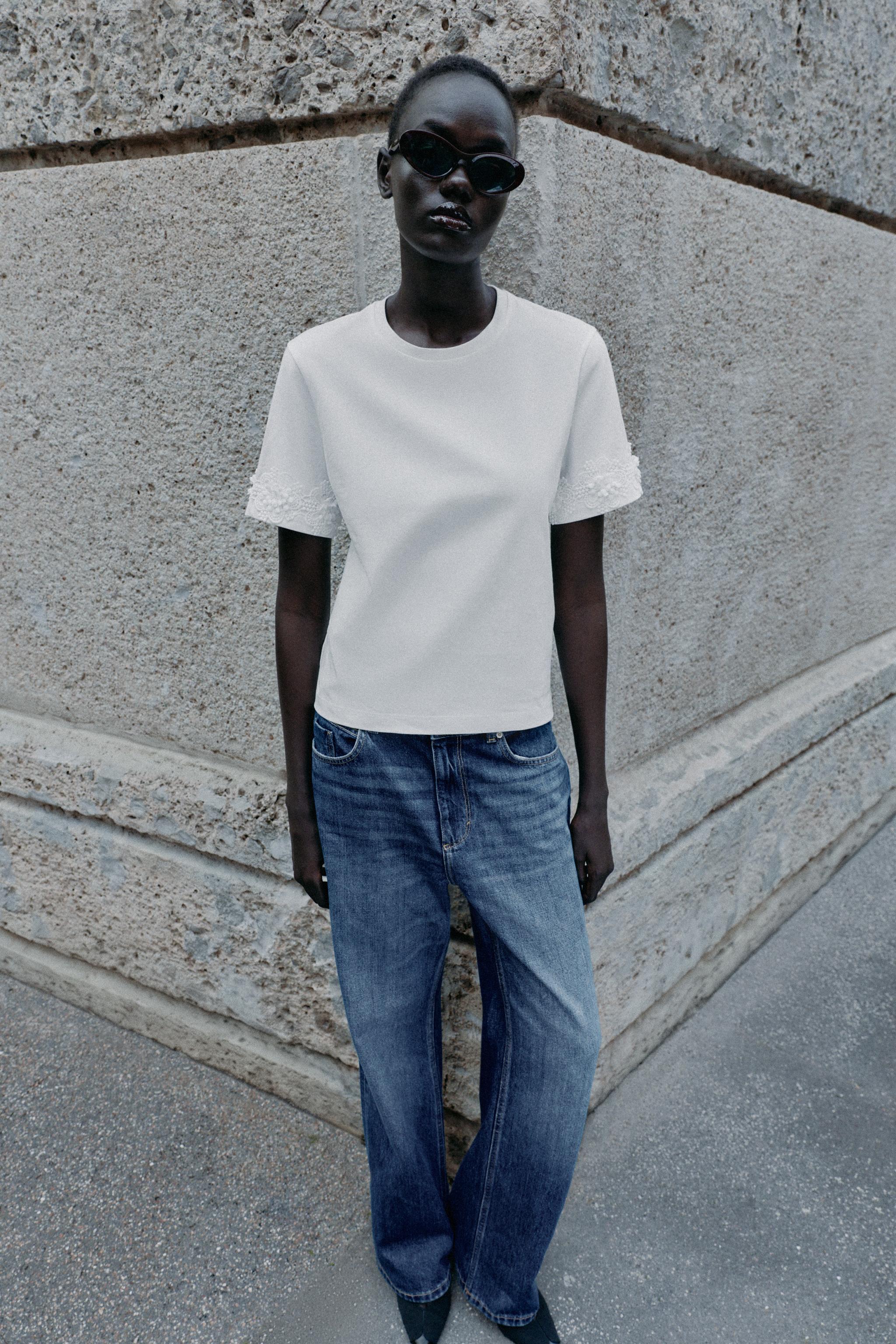 ФУТБОЛКА С ЦВЕТНОЙ ВЫШИВКОЙ — ZARA