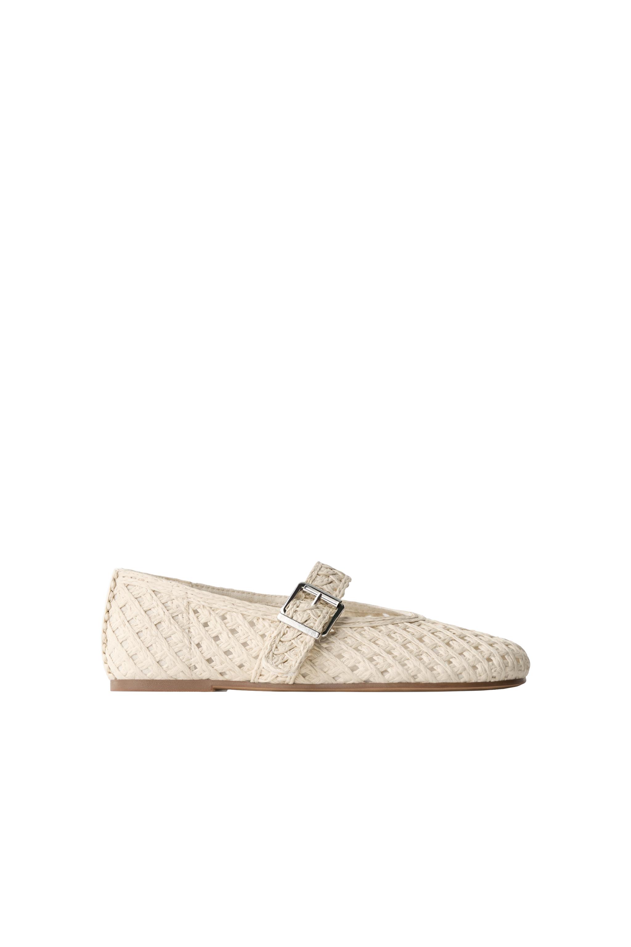 БАЛЕТКИ ИЗ РАФИИ — ZARA
