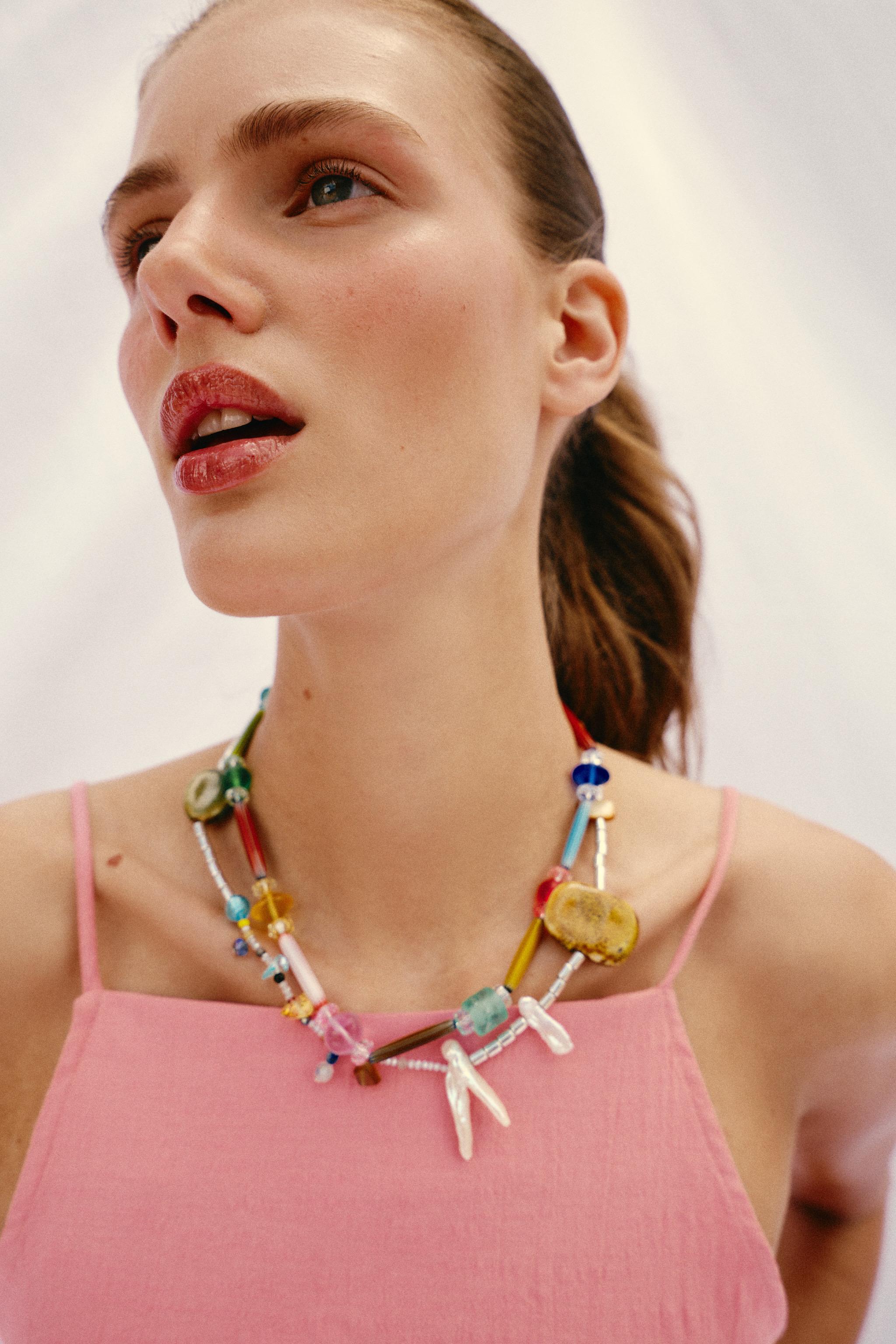 ОЖЕРЕЛЬЕ ИЗ БИСЕРА И РАКУШЕК — ZARA