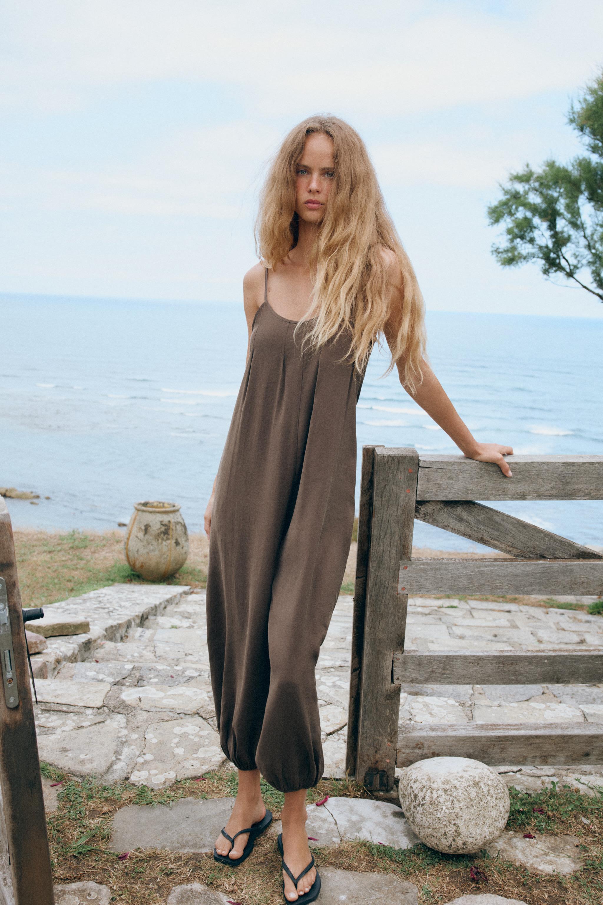 Комбинезон струящегося кроя с тонкими бретелями — ZARA
