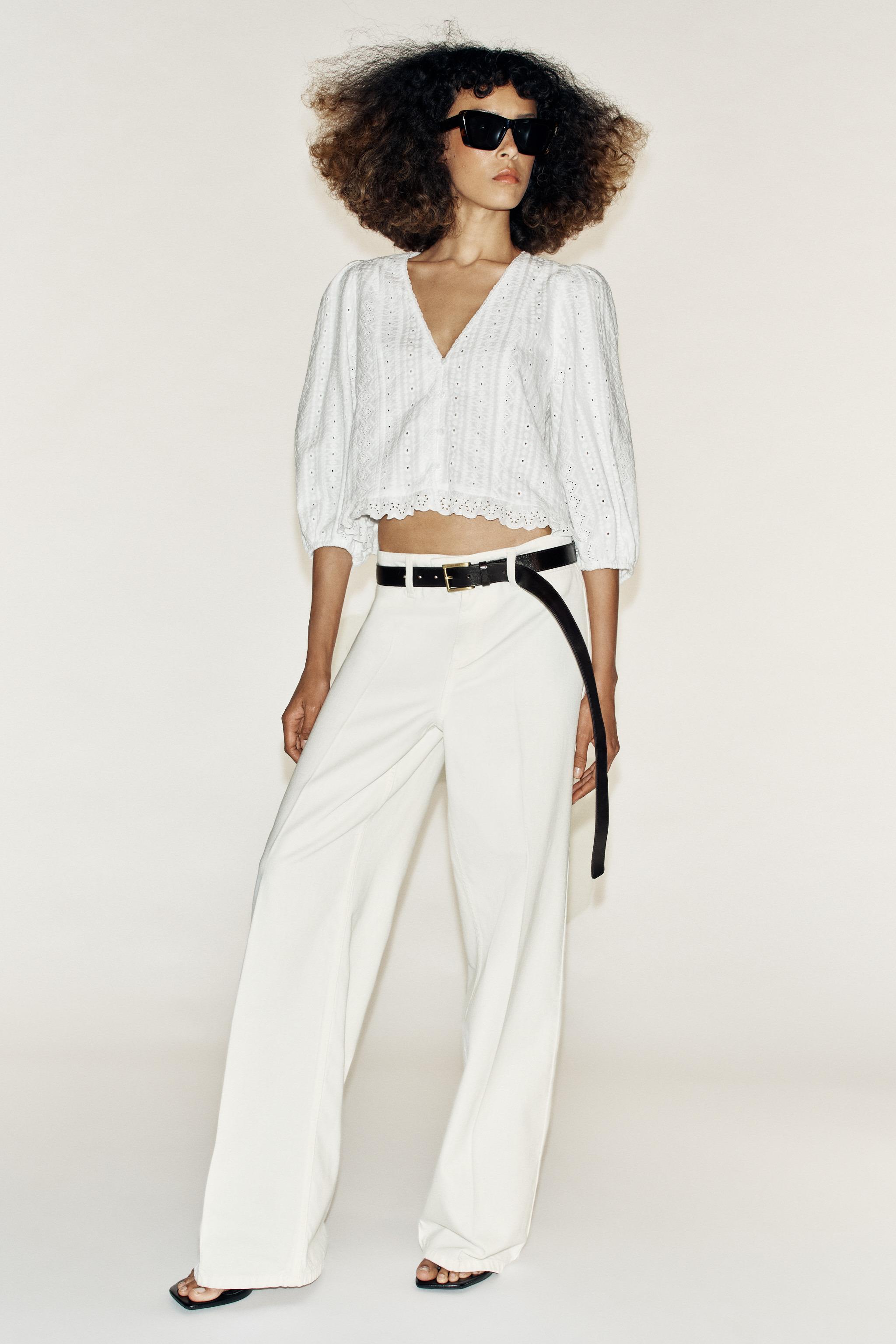 Блуза с ажурной вышивкой — ZARA