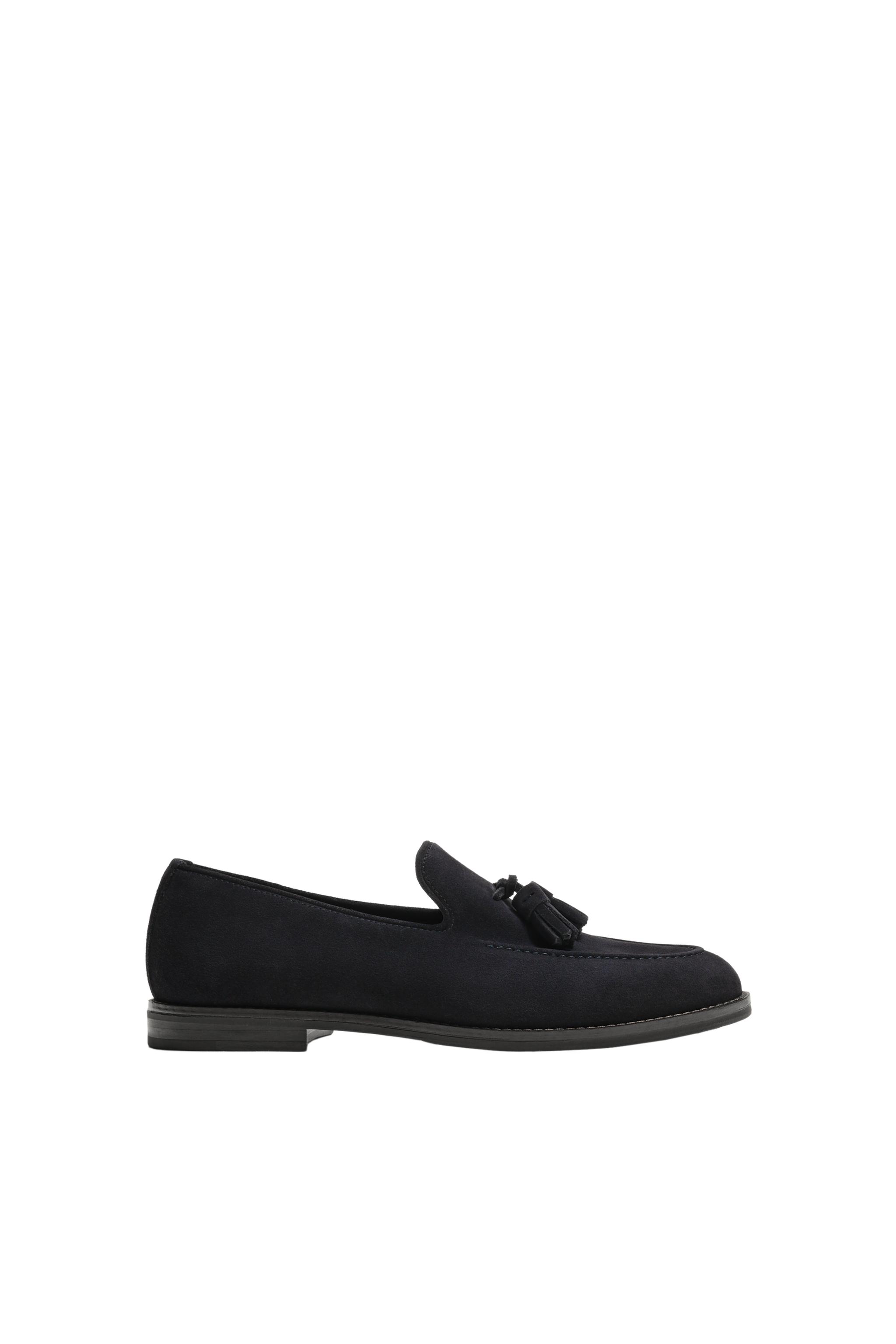 КОЖАНЫЕ ЛОФЕРЫ С КИСТОЧКАМИ — ZARA