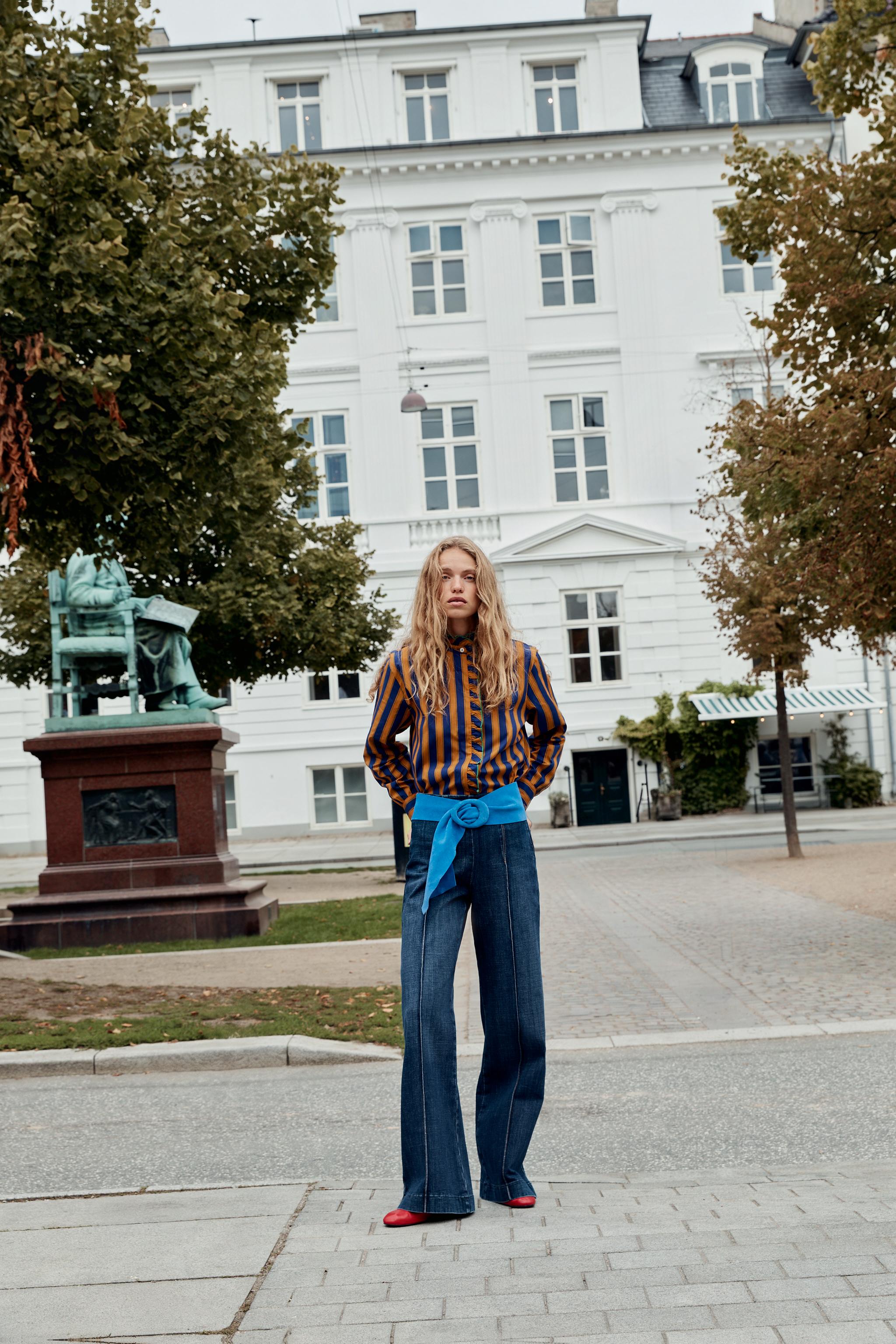 Z1975 джинсы с высокой посадкой и широкими штанинами без пояса — ZARA