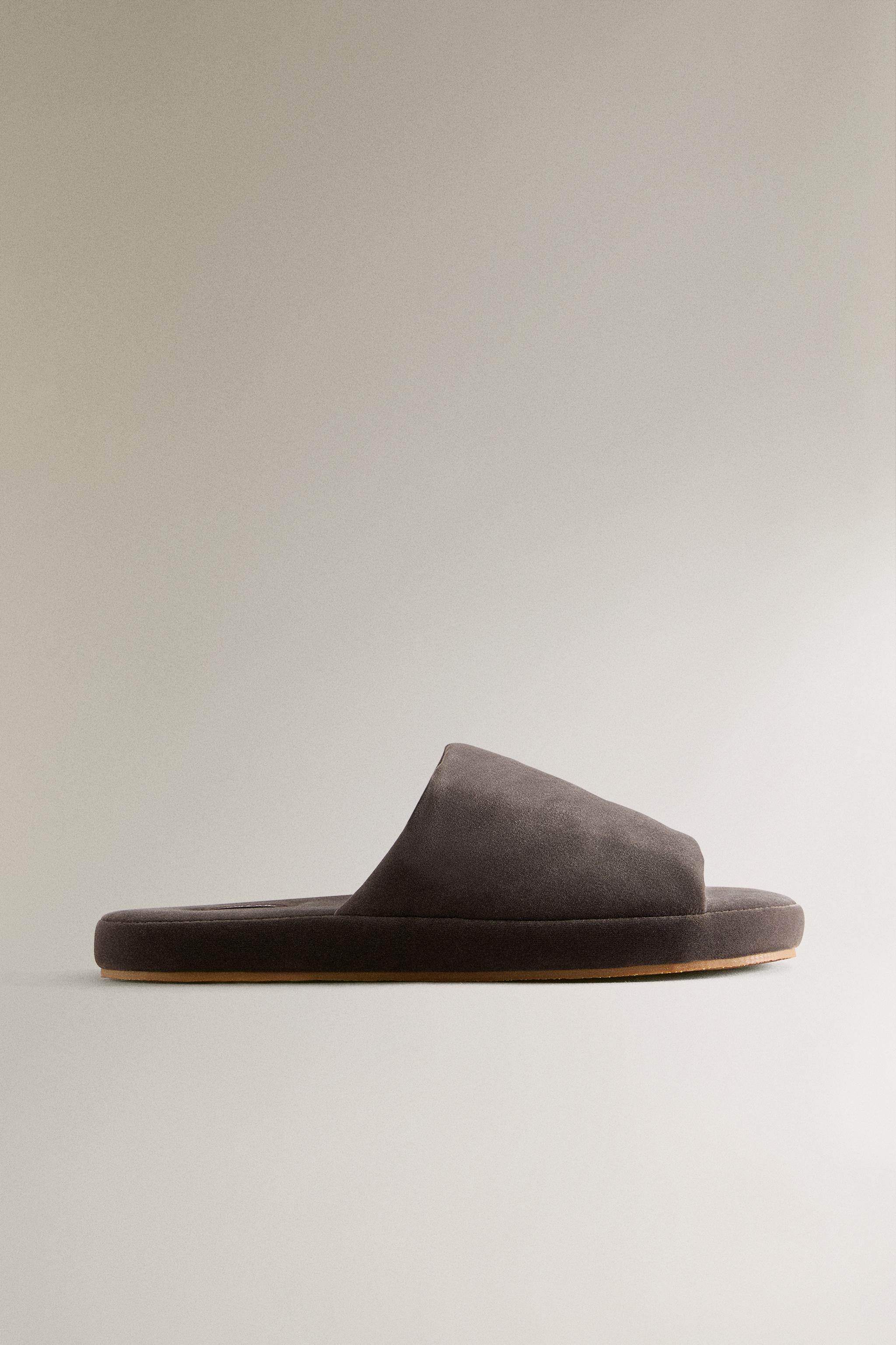 Шлёпанцы на высокой платформе из бархата — ZARA