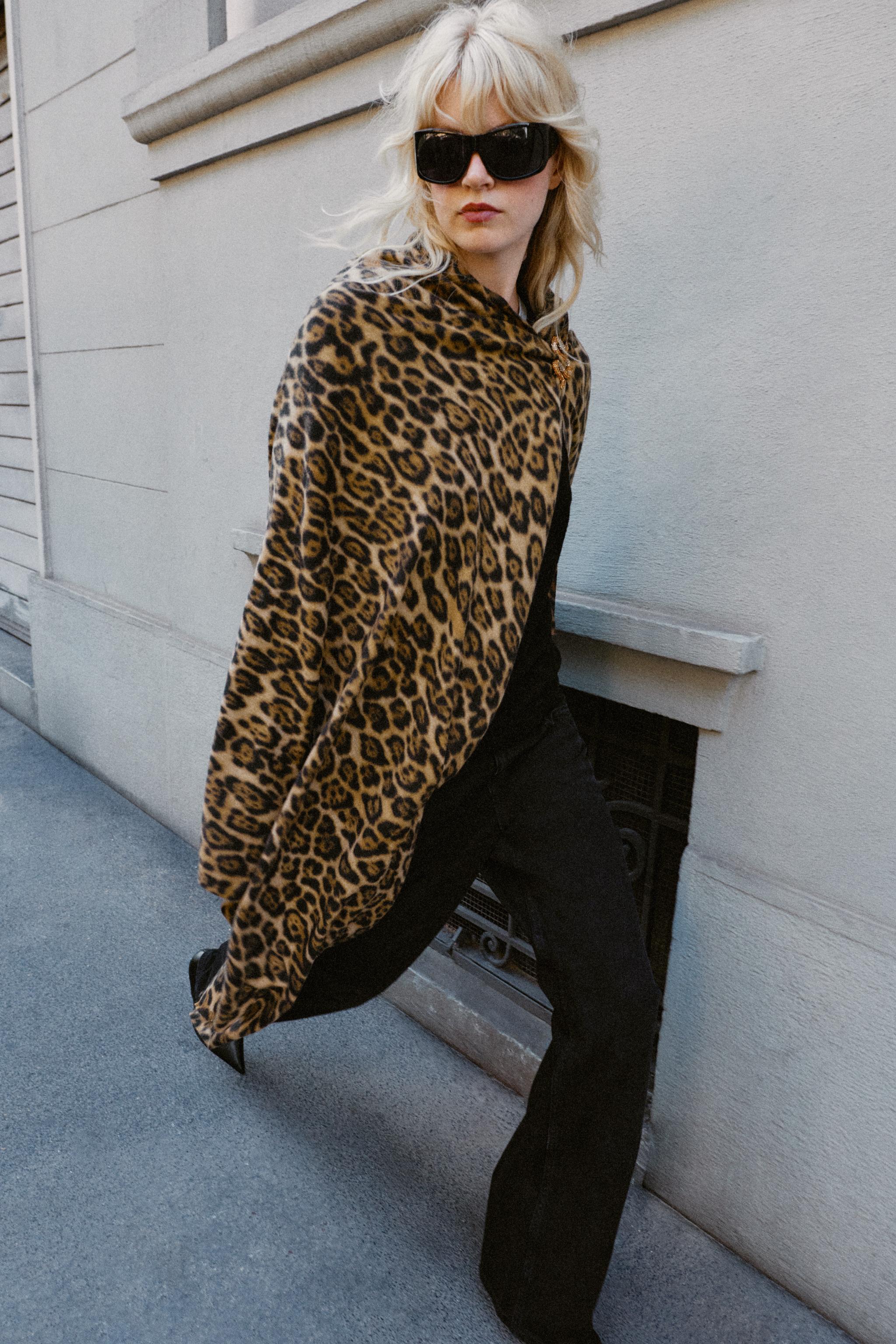 ANIMAL PRINT SCARF — ZARA